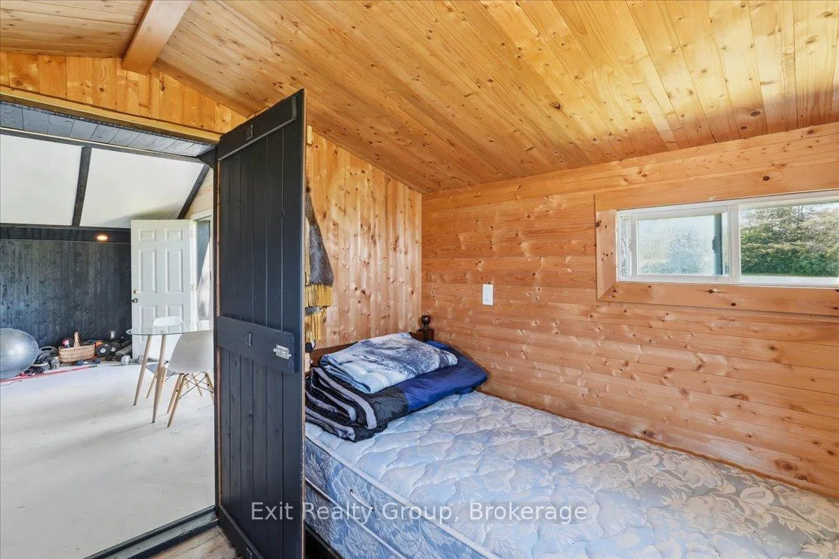 Photo 38 of 910 Rosebush Road, Quinte West, Sidney Ward — HOMEH