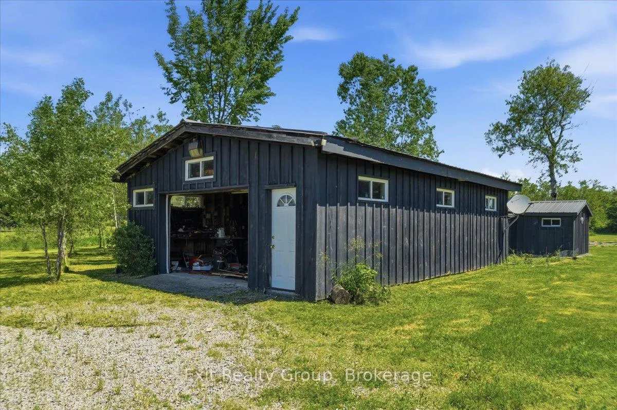 Photo 39 of 910 Rosebush Road, Quinte West, Sidney Ward — HOMEH