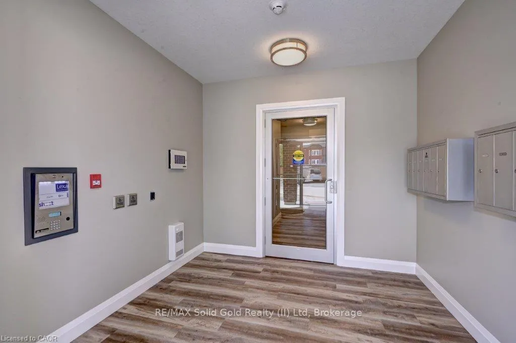 Photo 2 of Unit 2, 33 Murray Court, Perth East, Milverton — HOMEH
