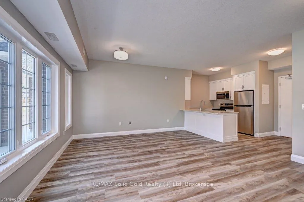 Photo 8 of Unit 2, 33 Murray Court, Perth East, Milverton — HOMEH