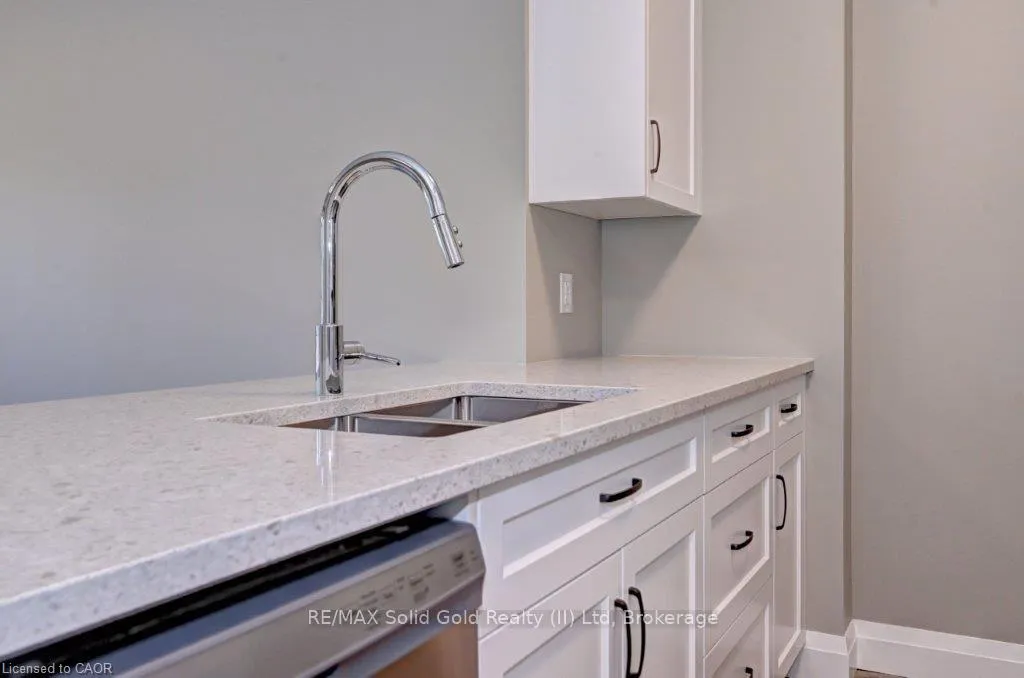 Photo 12 of Unit 2, 33 Murray Court, Perth East, Milverton — HOMEH