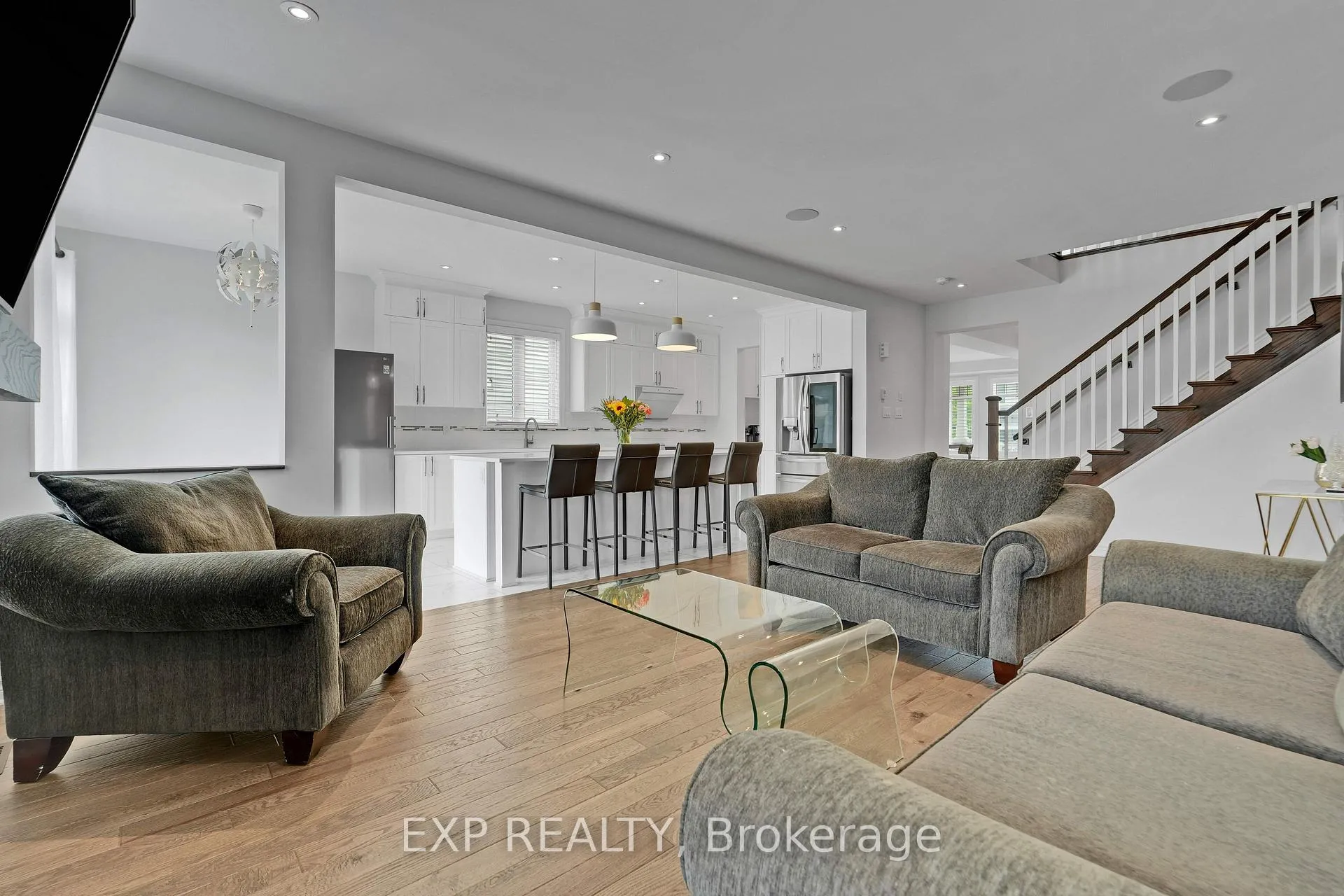 Photo 14 of 321 Serenade Crescent, Ottawa, Riverside South/Gloucester Glen — HOMEH