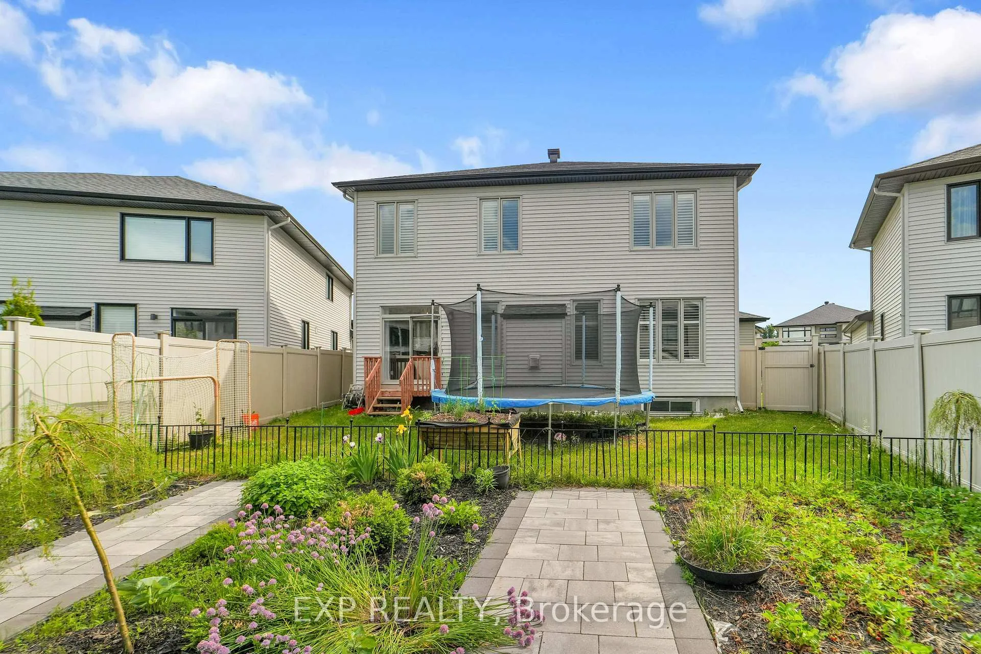 Photo 45 of 321 Serenade Crescent, Ottawa, Riverside South/Gloucester Glen — HOMEH