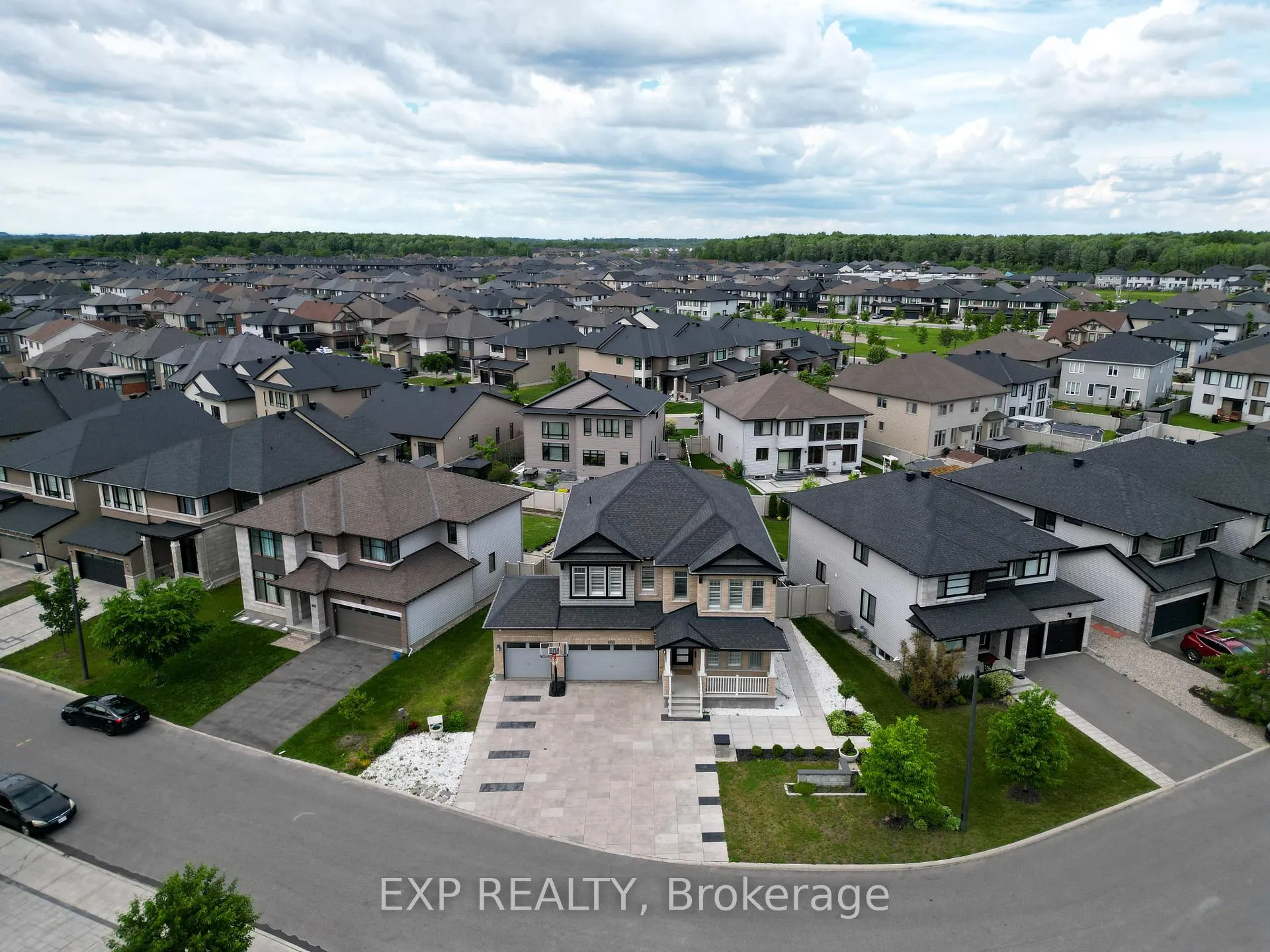 Photo 48 of 321 Serenade Crescent, Ottawa, Riverside South/Gloucester Glen — HOMEH