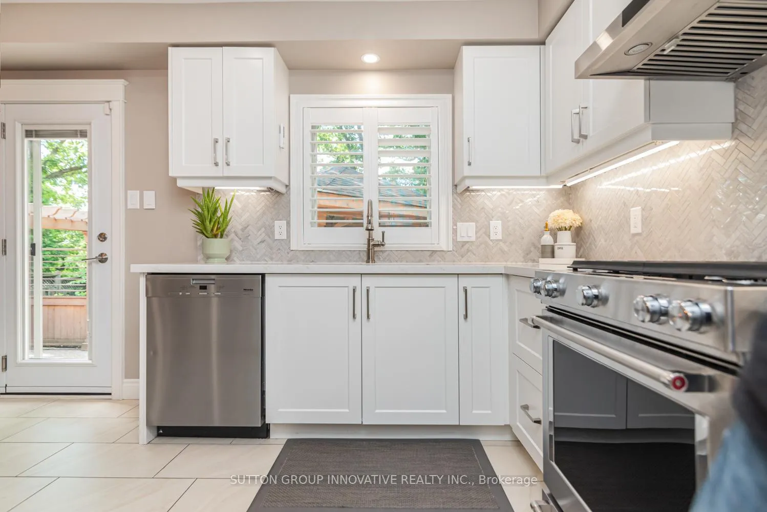 Photo 14 of 47 Pantano Drive, Hamilton, Sheldon — HOMEH