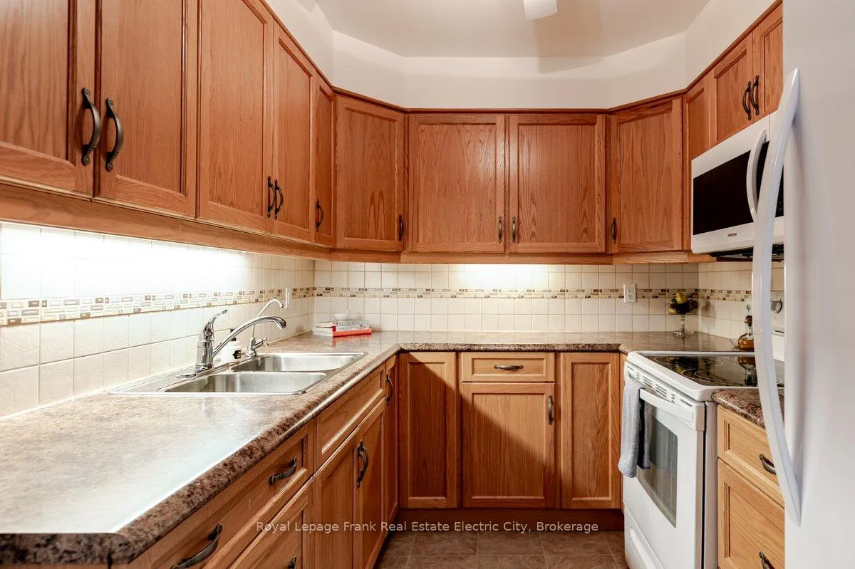 Photo 29 of Unit 309, 921 Armour Road, Peterborough, Ashburnham Ward 4 — HOMEH