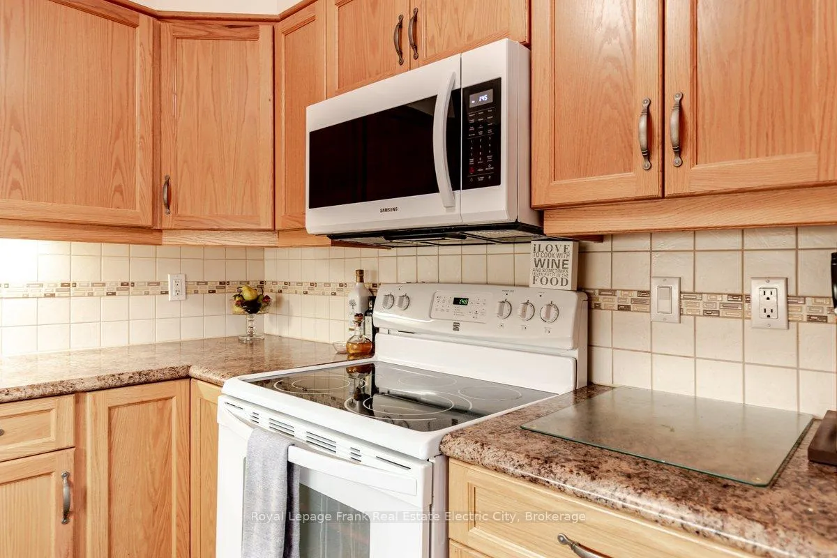 Photo 30 of Unit 309, 921 Armour Road, Peterborough, Ashburnham Ward 4 — HOMEH