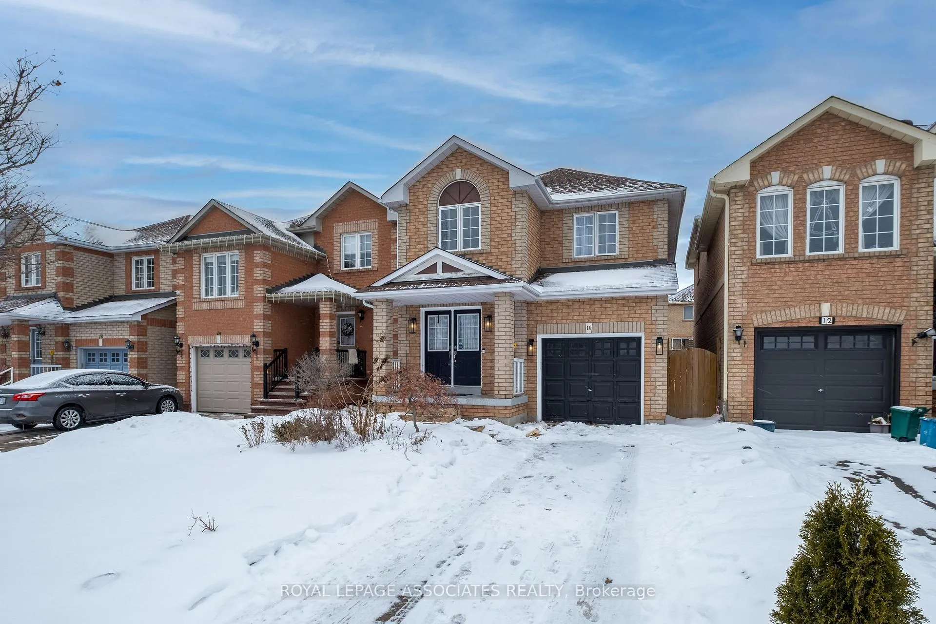 Photo 2 of 14 Clandfield Street, Markham, Rouge River Estates — HOMEH