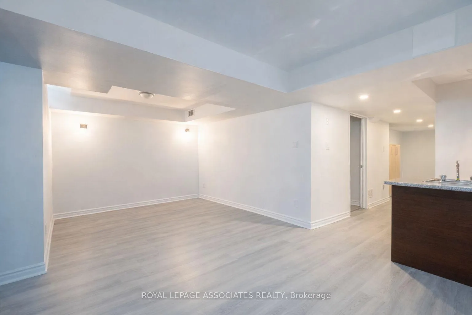 Photo 38 of 14 Clandfield Street, Markham, Rouge River Estates — HOMEH