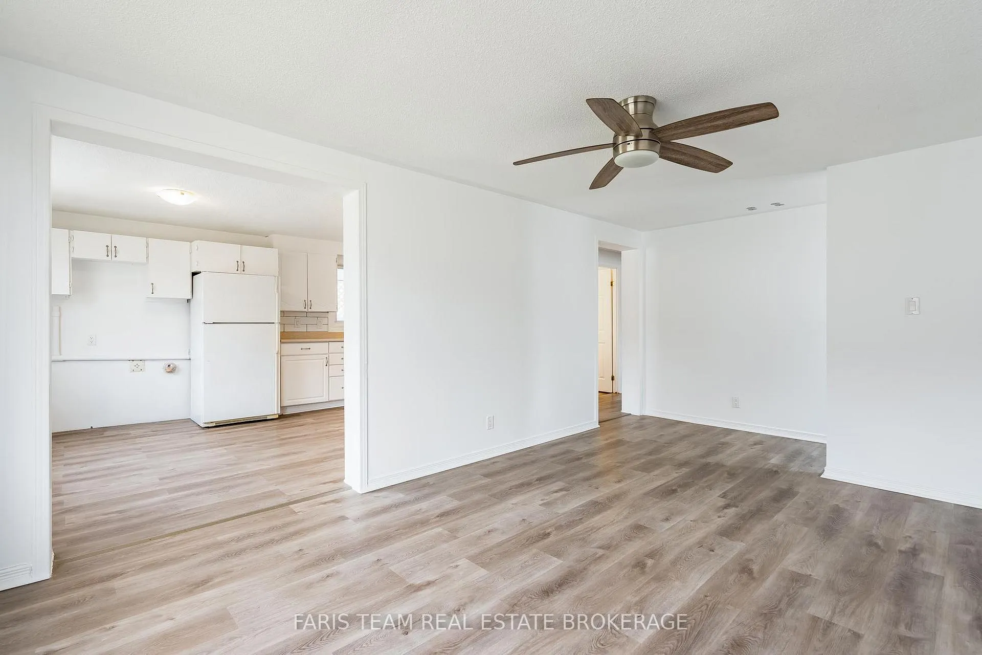 Photo 8 of 472 William Street, Midland — HOMEH
