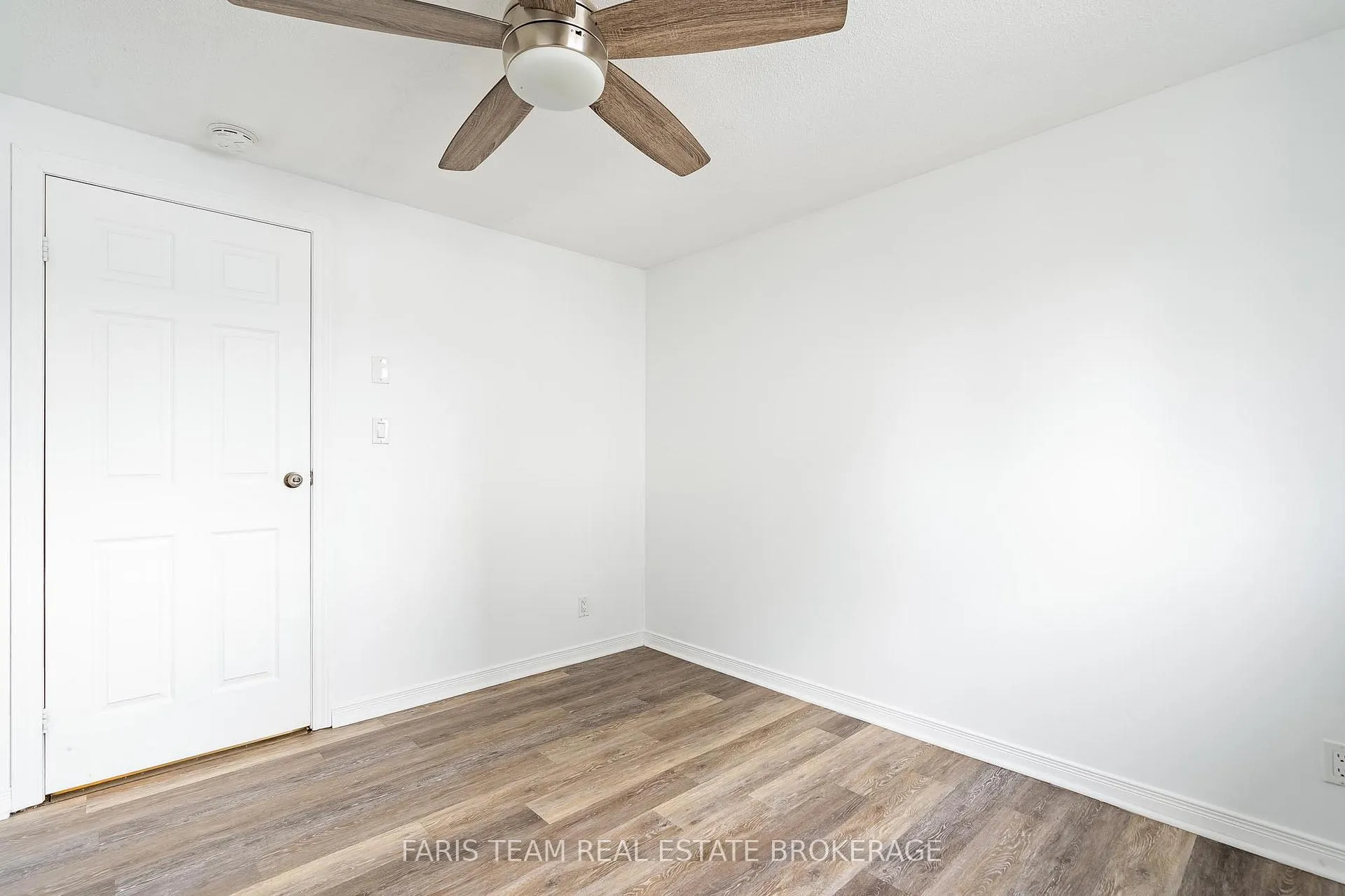 Photo 13 of 472 William Street, Midland — HOMEH