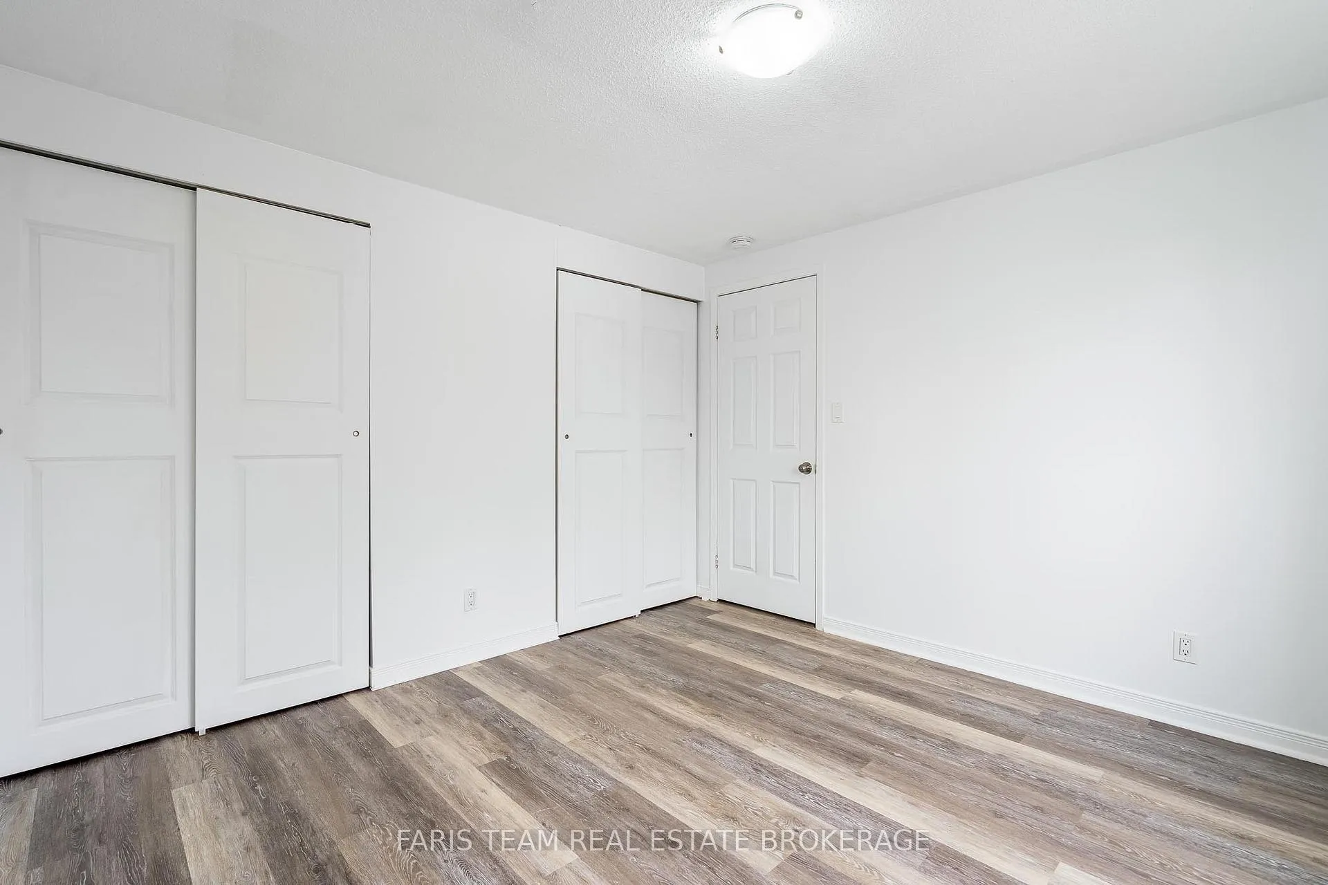 Photo 15 of 472 William Street, Midland — HOMEH