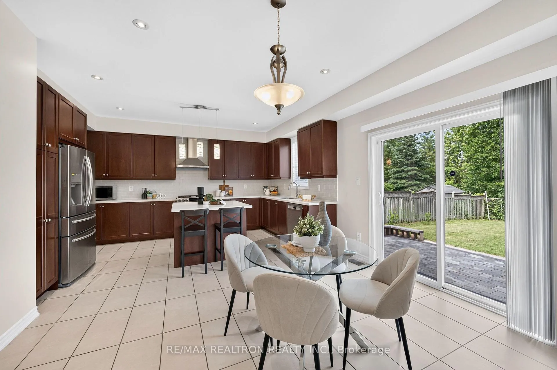 Photo 11 of 43 Keeble Crescent, Ajax, Central — HOMEH