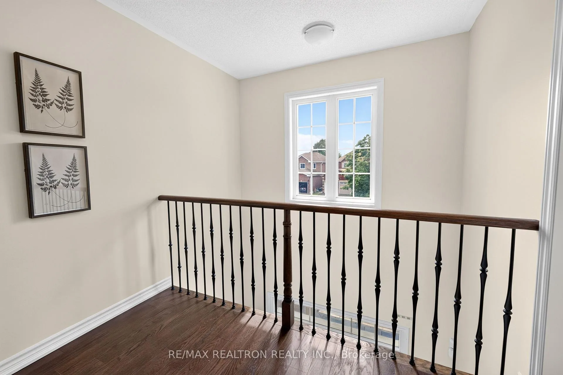Photo 17 of 43 Keeble Crescent, Ajax, Central — HOMEH