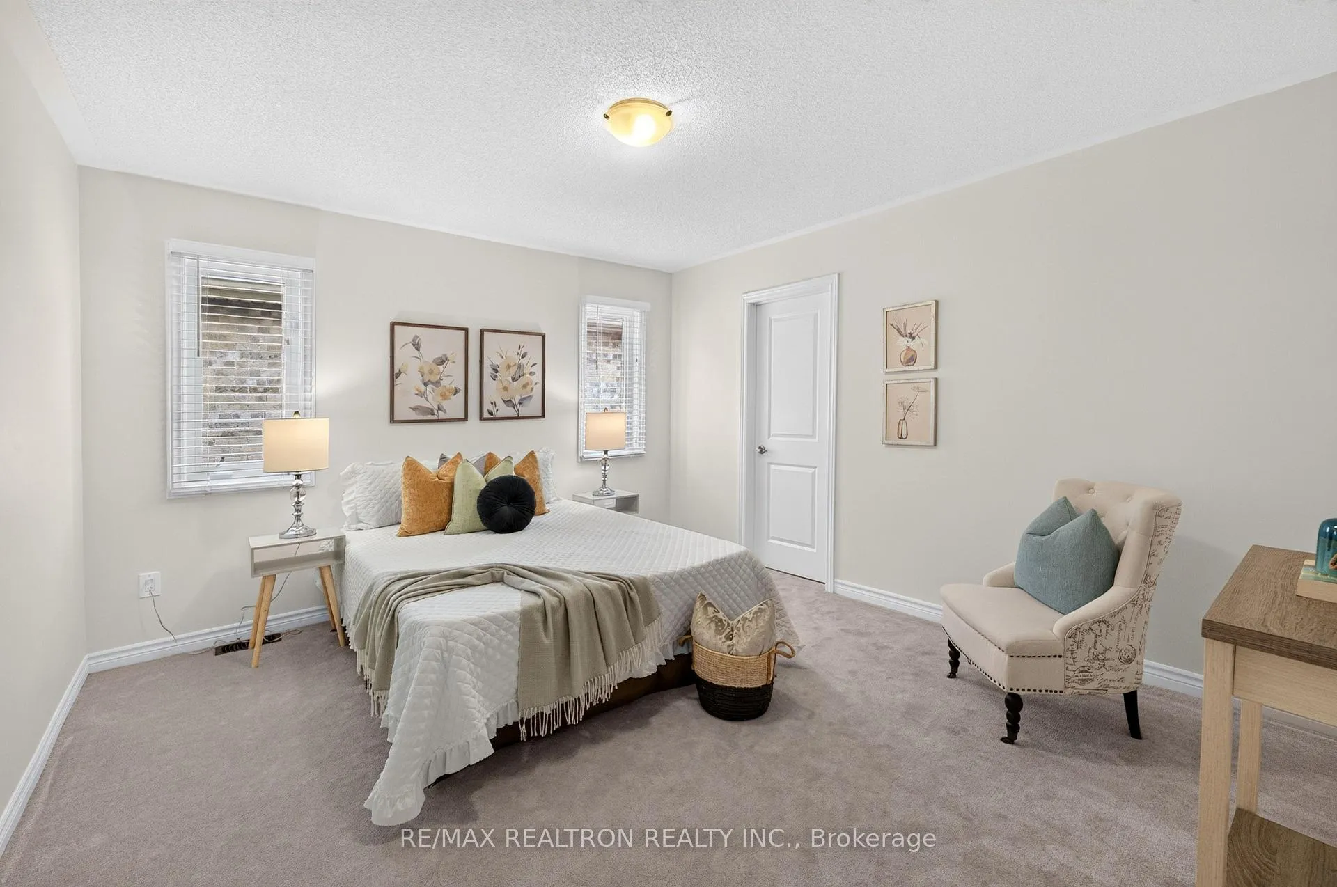 Photo 24 of 43 Keeble Crescent, Ajax, Central — HOMEH