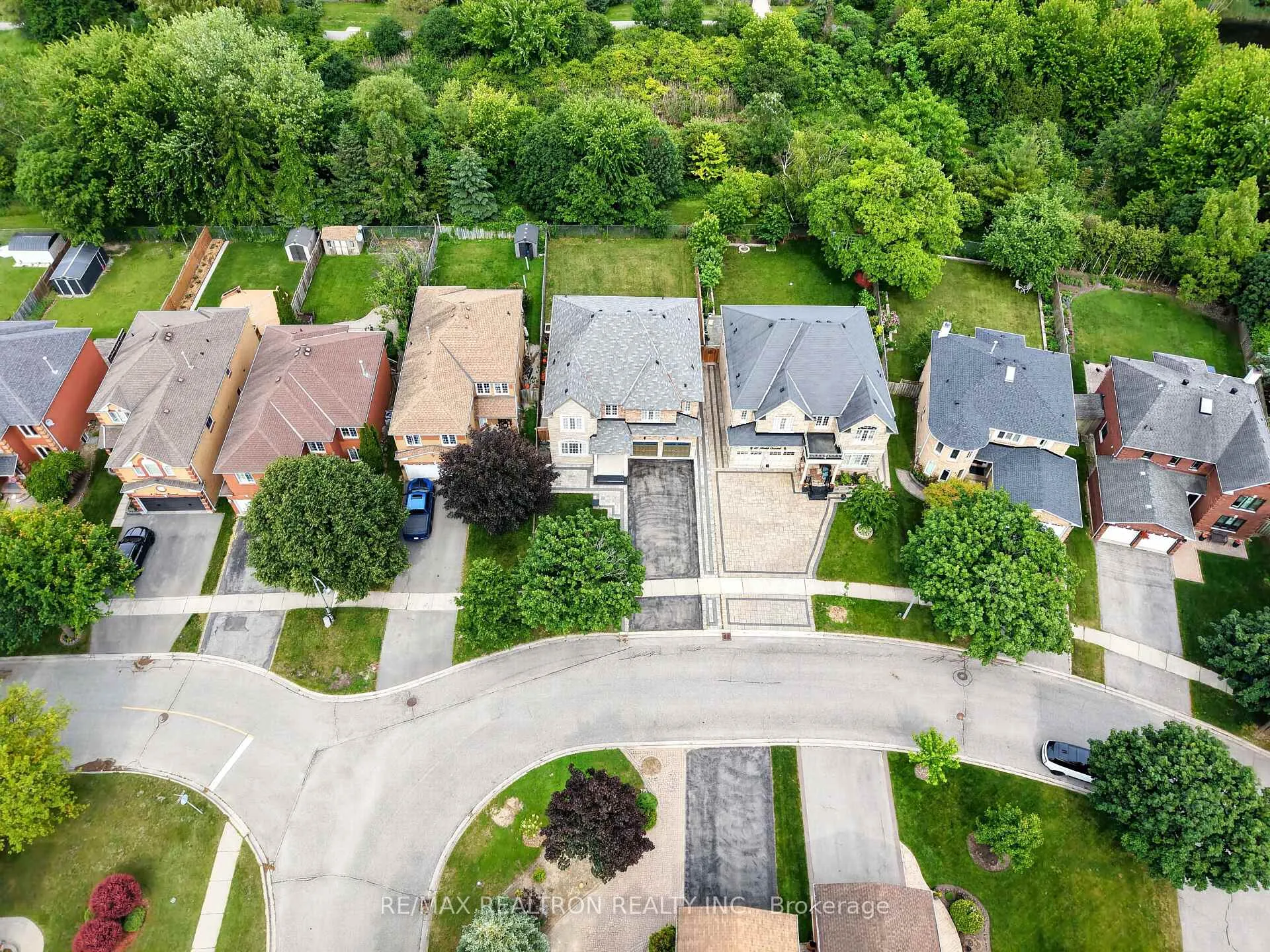 Photo 35 of 43 Keeble Crescent, Ajax, Central — HOMEH