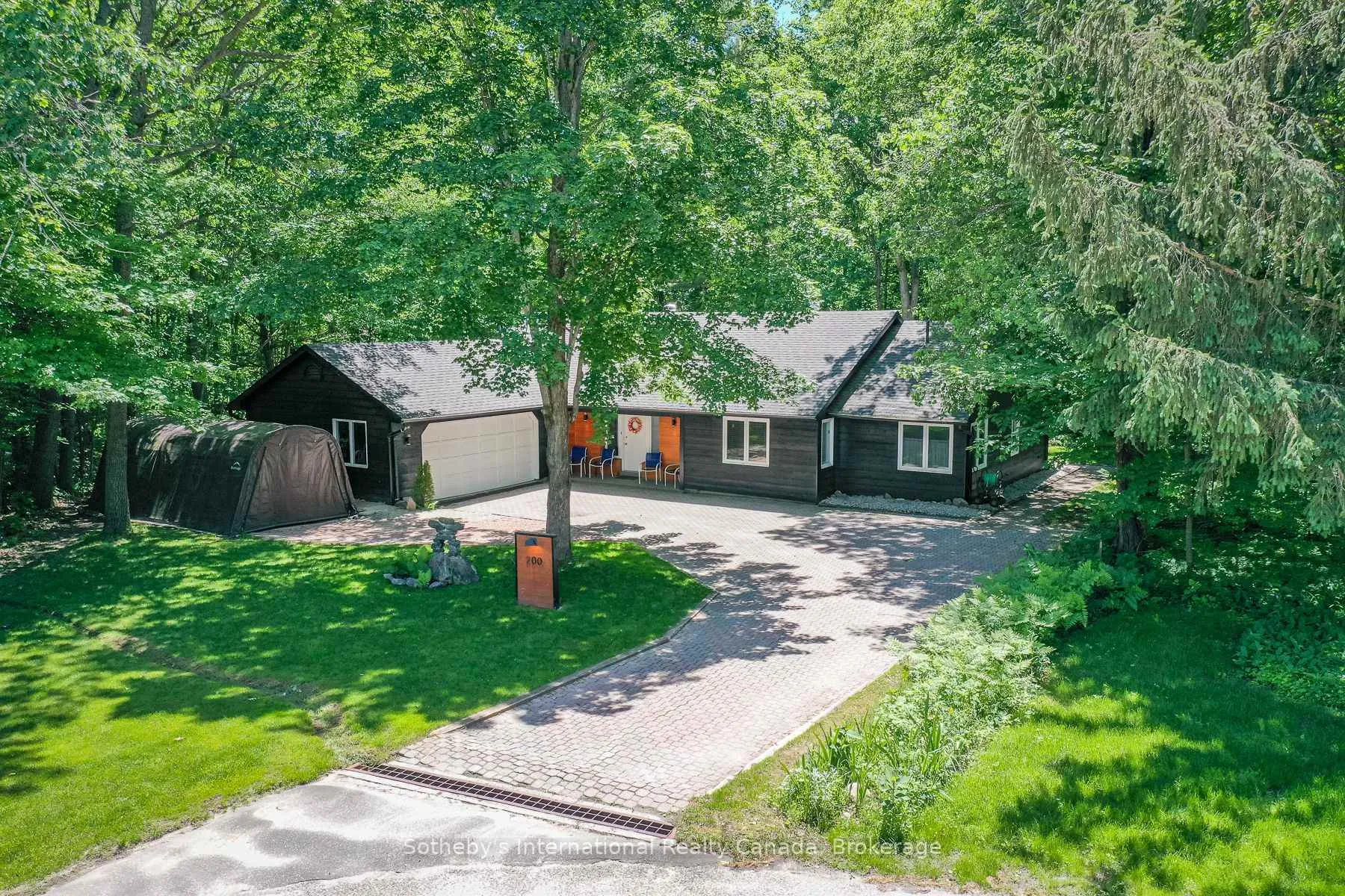 Photo 2 of 200 Tiffany Trail, Gravenhurst, Muskoka (S) — HOMEH