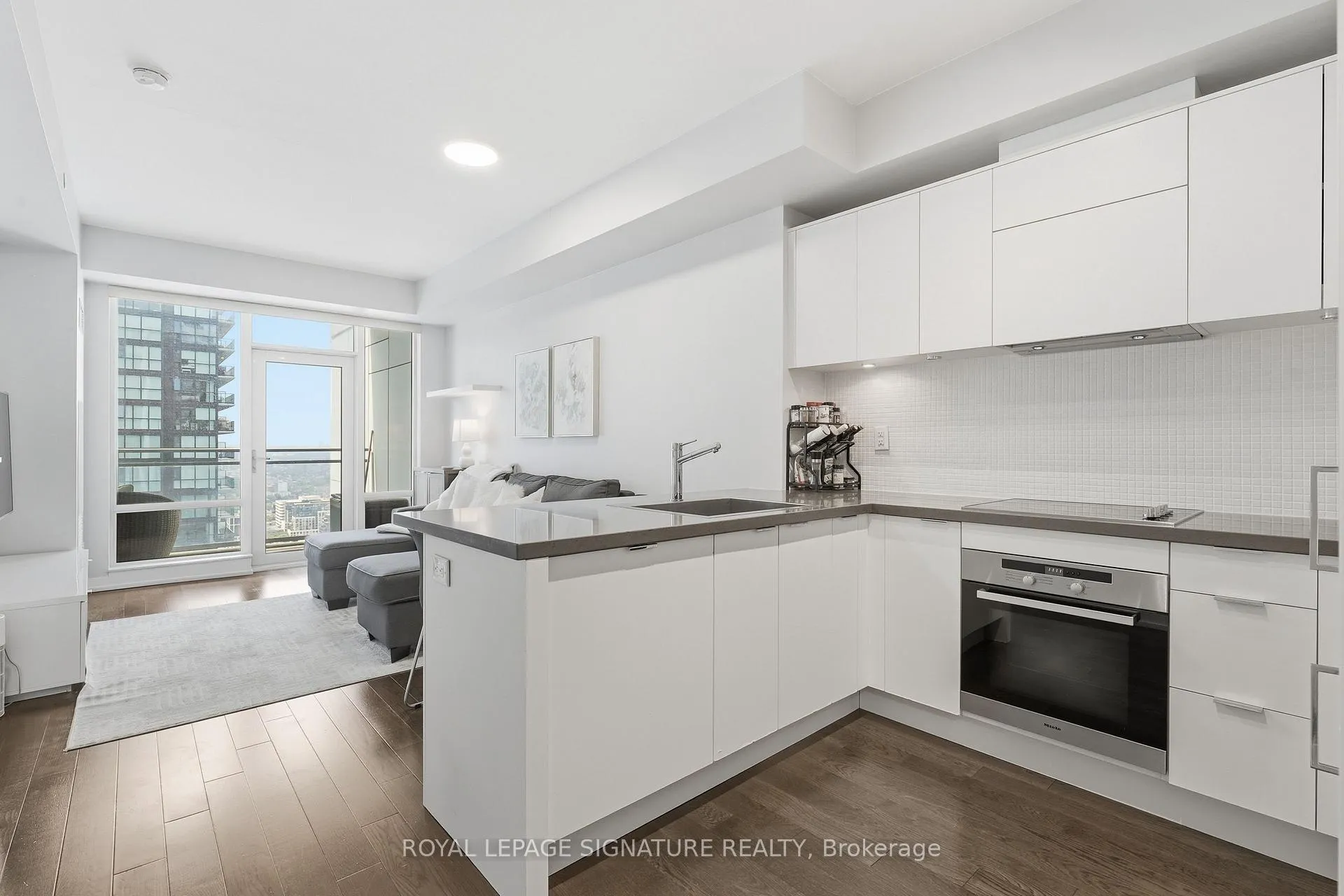 Photo 4 of Unit 3801, 21 Widmer Street, Toronto, Waterfront Communities — HOMEH