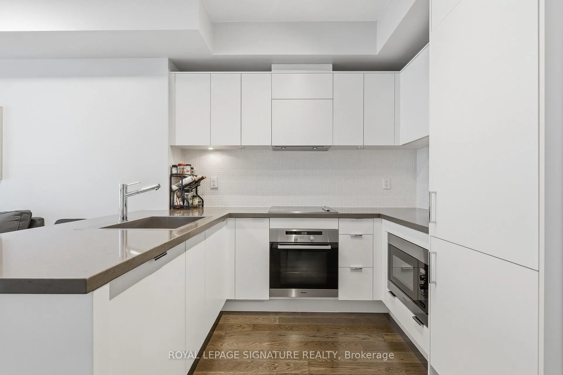 Photo 5 of Unit 3801, 21 Widmer Street, Toronto, Waterfront Communities — HOMEH