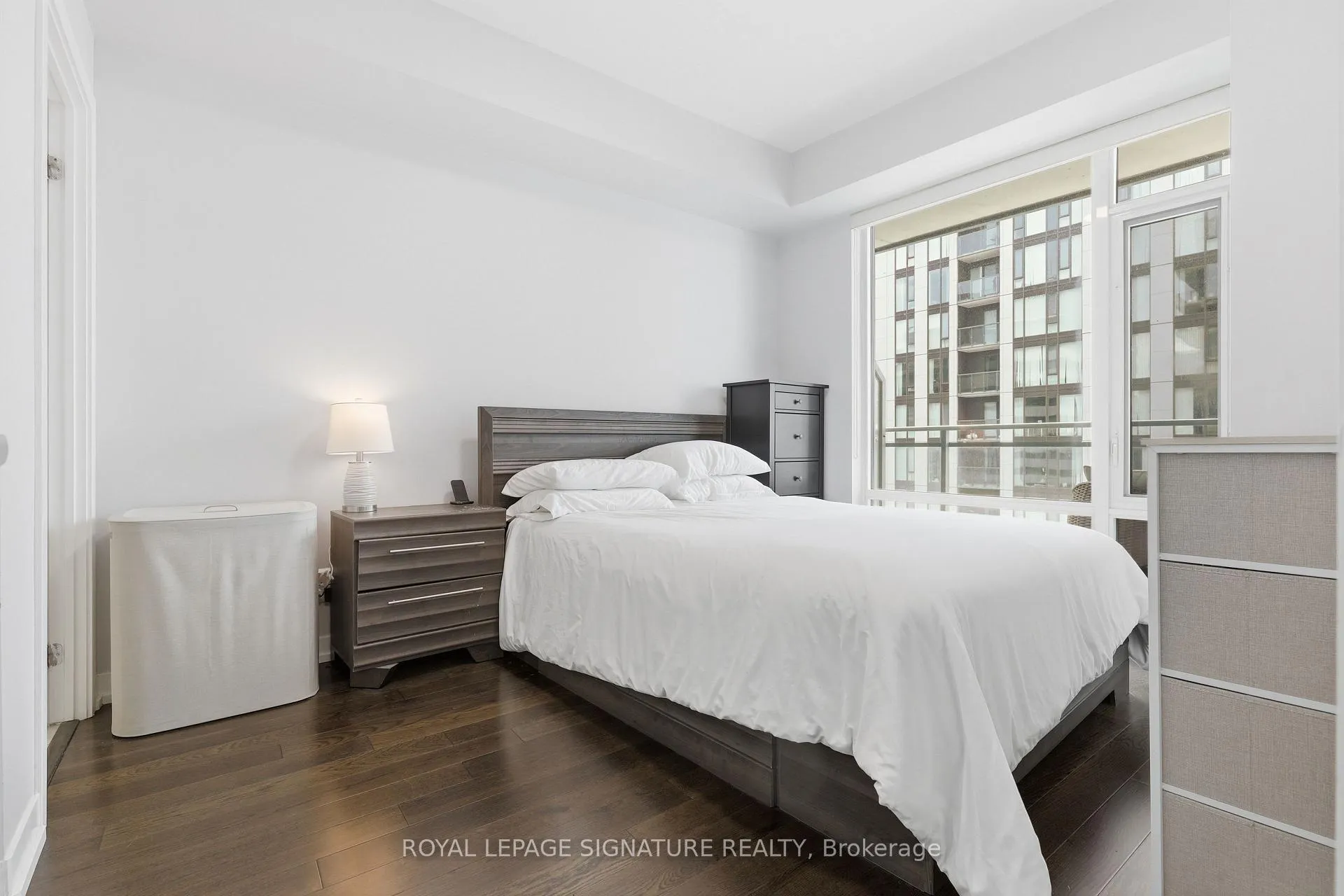 Photo 9 of Unit 3801, 21 Widmer Street, Toronto, Waterfront Communities — HOMEH