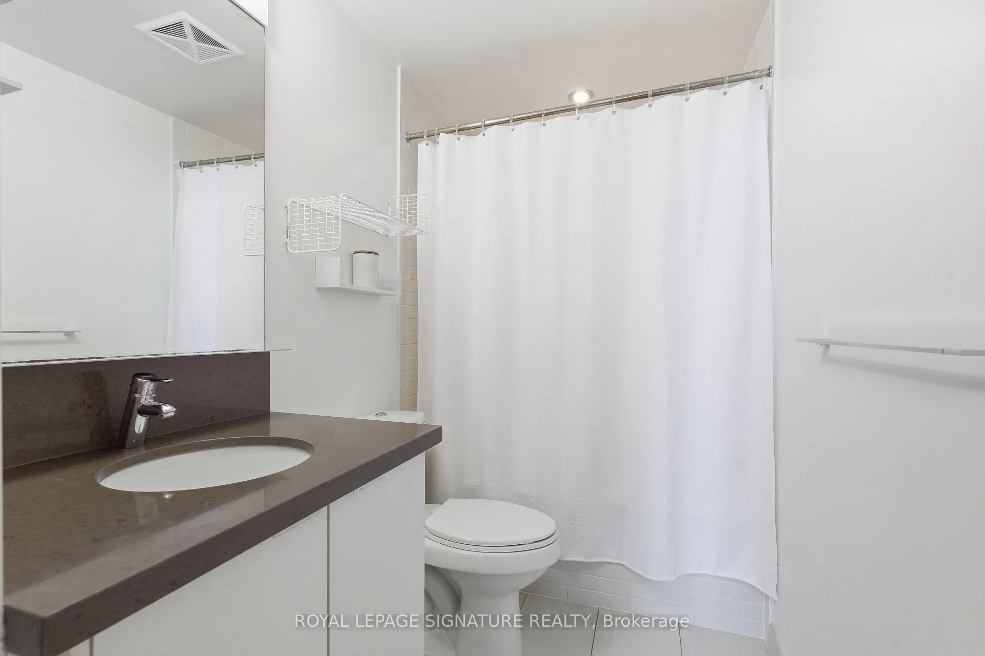 Photo 12 of Unit 3801, 21 Widmer Street, Toronto, Waterfront Communities — HOMEH