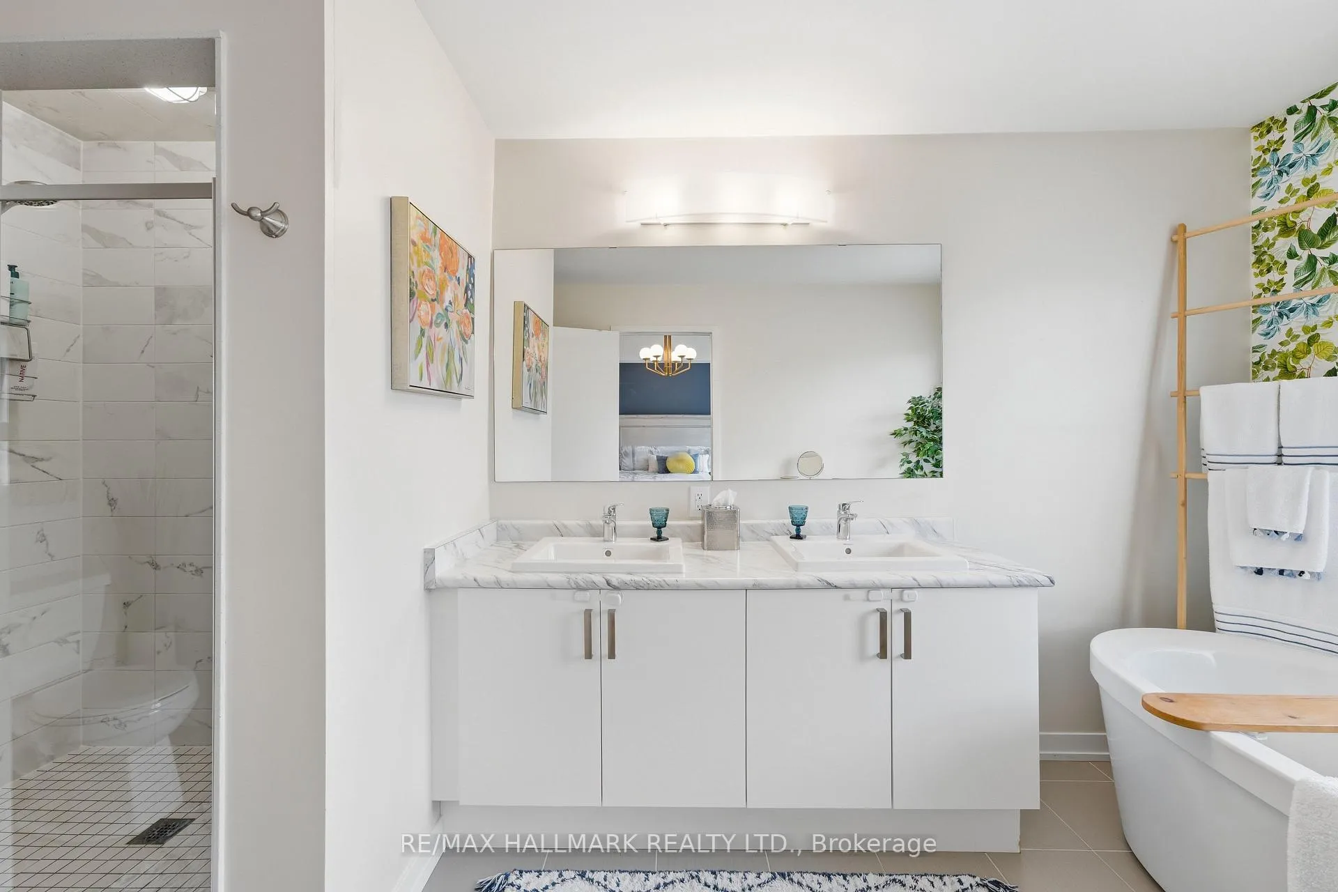 Photo 23 of 7 Harcourt Street, Vaughan, Patterson — HOMEH