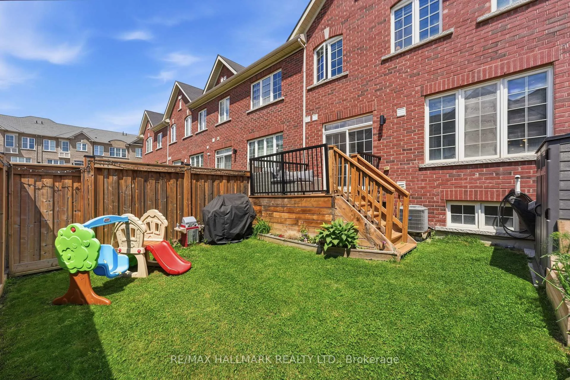 Photo 38 of 7 Harcourt Street, Vaughan, Patterson — HOMEH