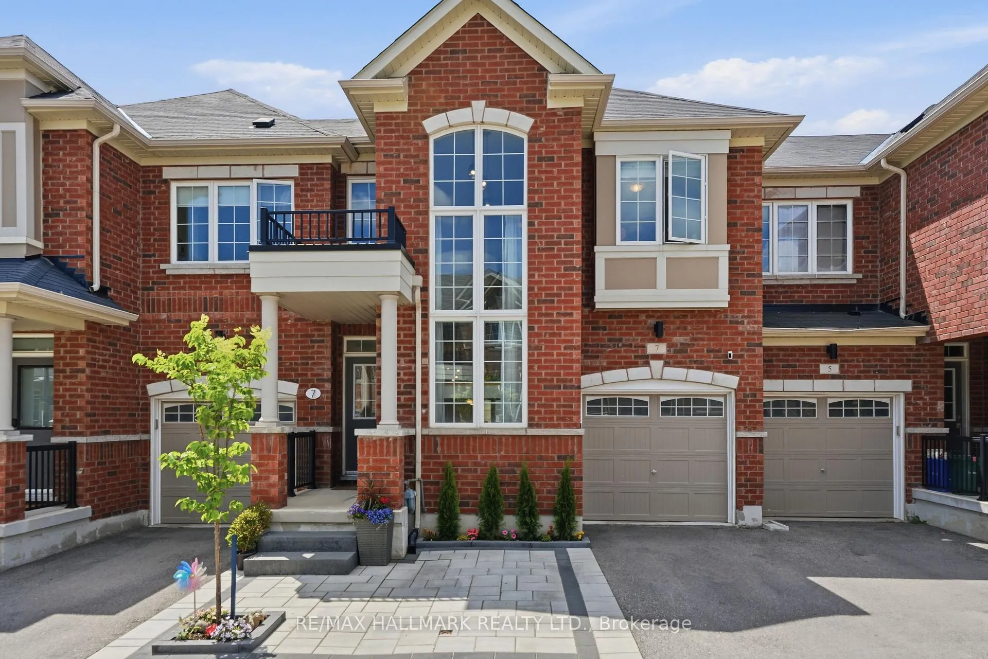 Photo 44 of 7 Harcourt Street, Vaughan, Patterson — HOMEH