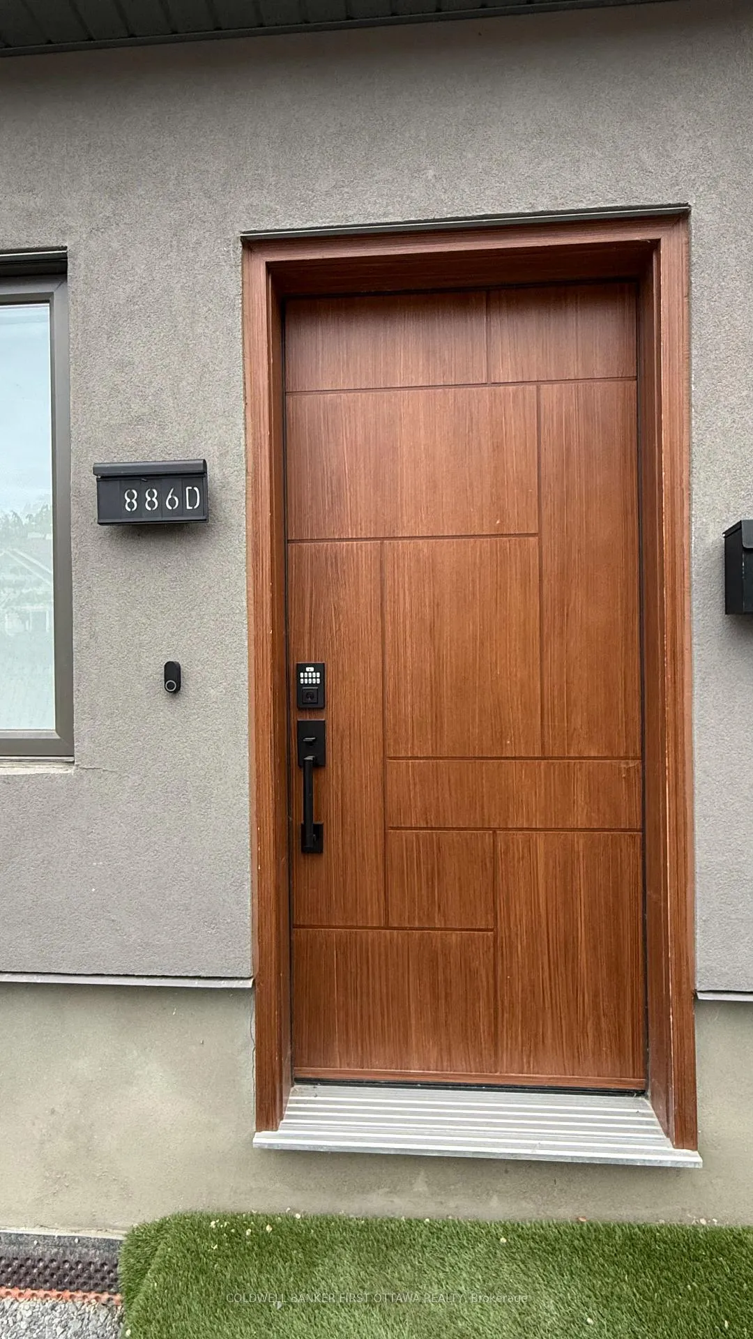 Photo 2 of Unit D, 886 Byron Avenue, Ottawa, McKellar/Highland — HOMEH