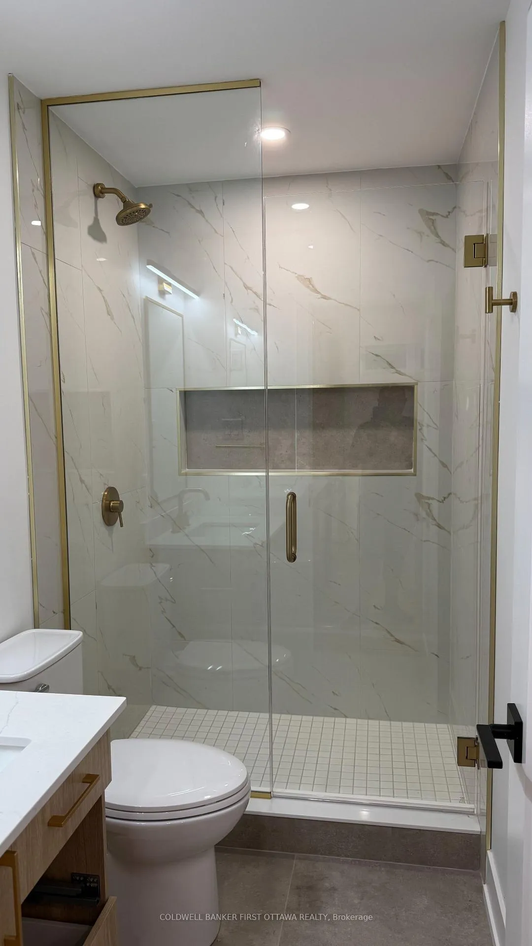 Photo 7 of Unit D, 886 Byron Avenue, Ottawa, McKellar/Highland — HOMEH