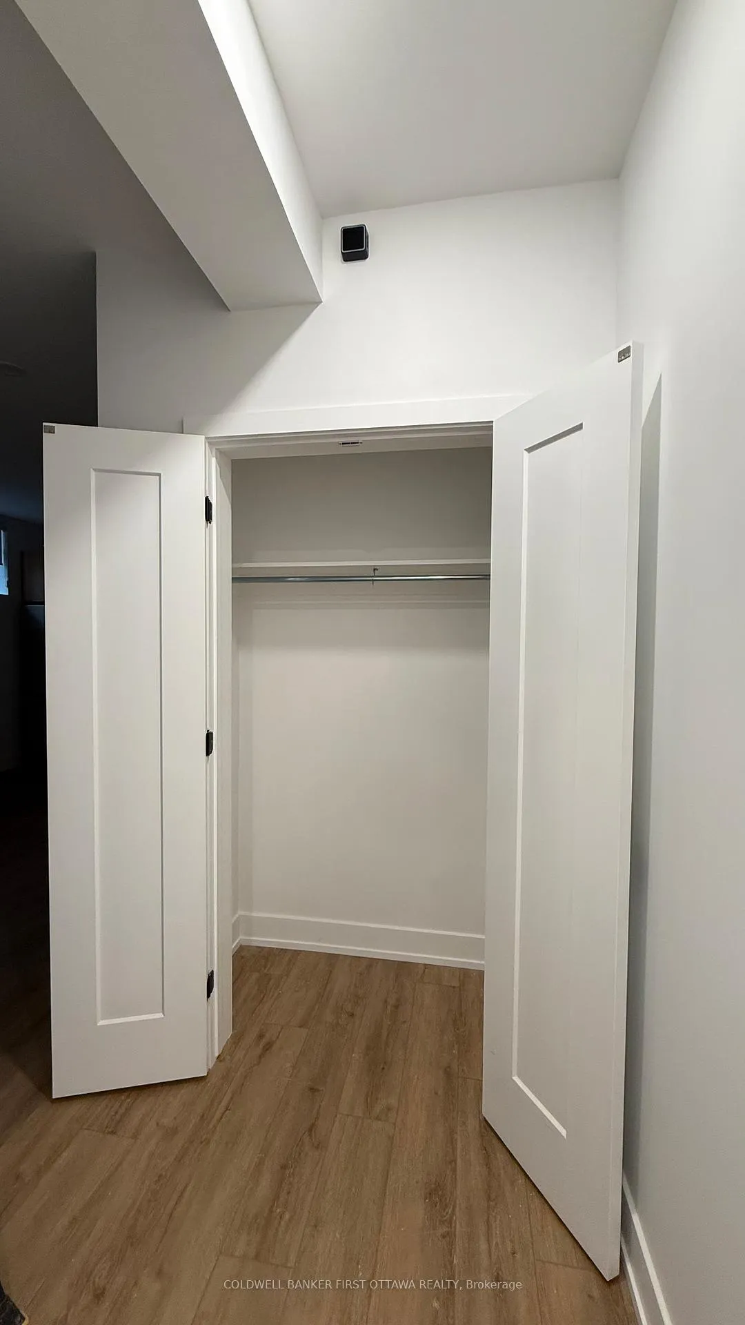Photo 9 of Unit D, 886 Byron Avenue, Ottawa, McKellar/Highland — HOMEH