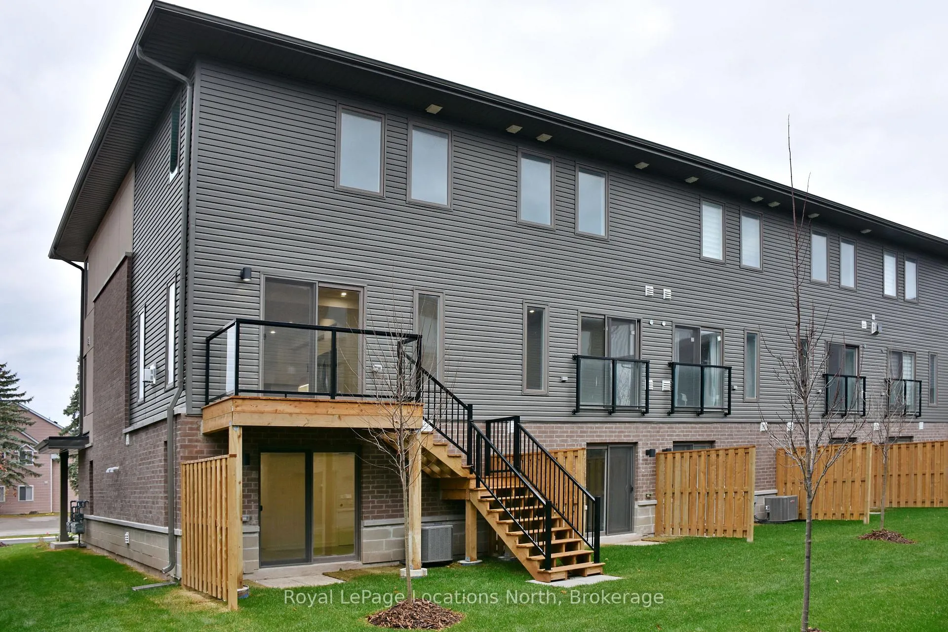 Photo 3 of Unit 5, 35 Dawson Drive, Collingwood — HOMEH