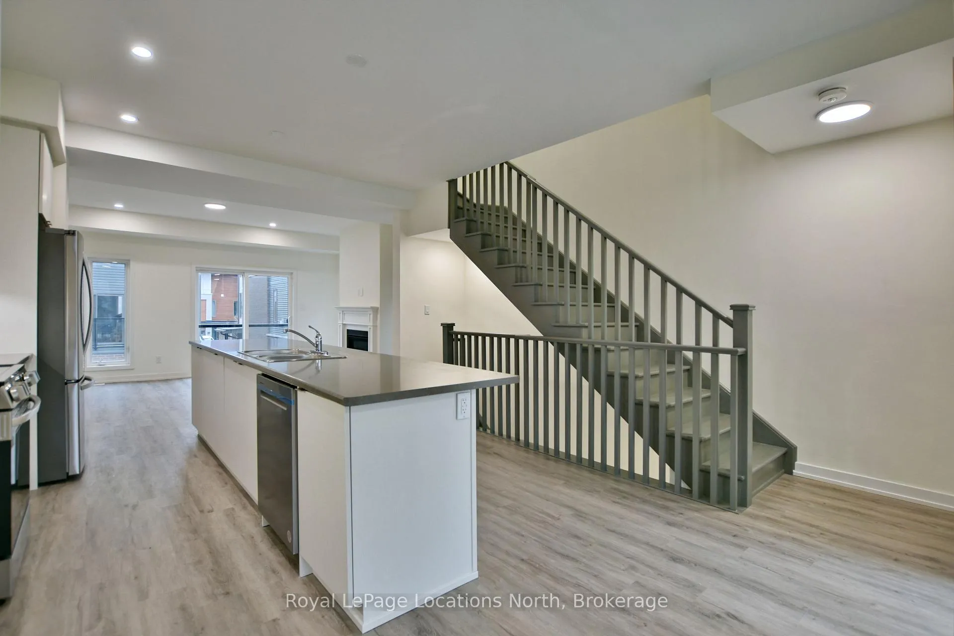 Photo 10 of Unit 5, 35 Dawson Drive, Collingwood — HOMEH