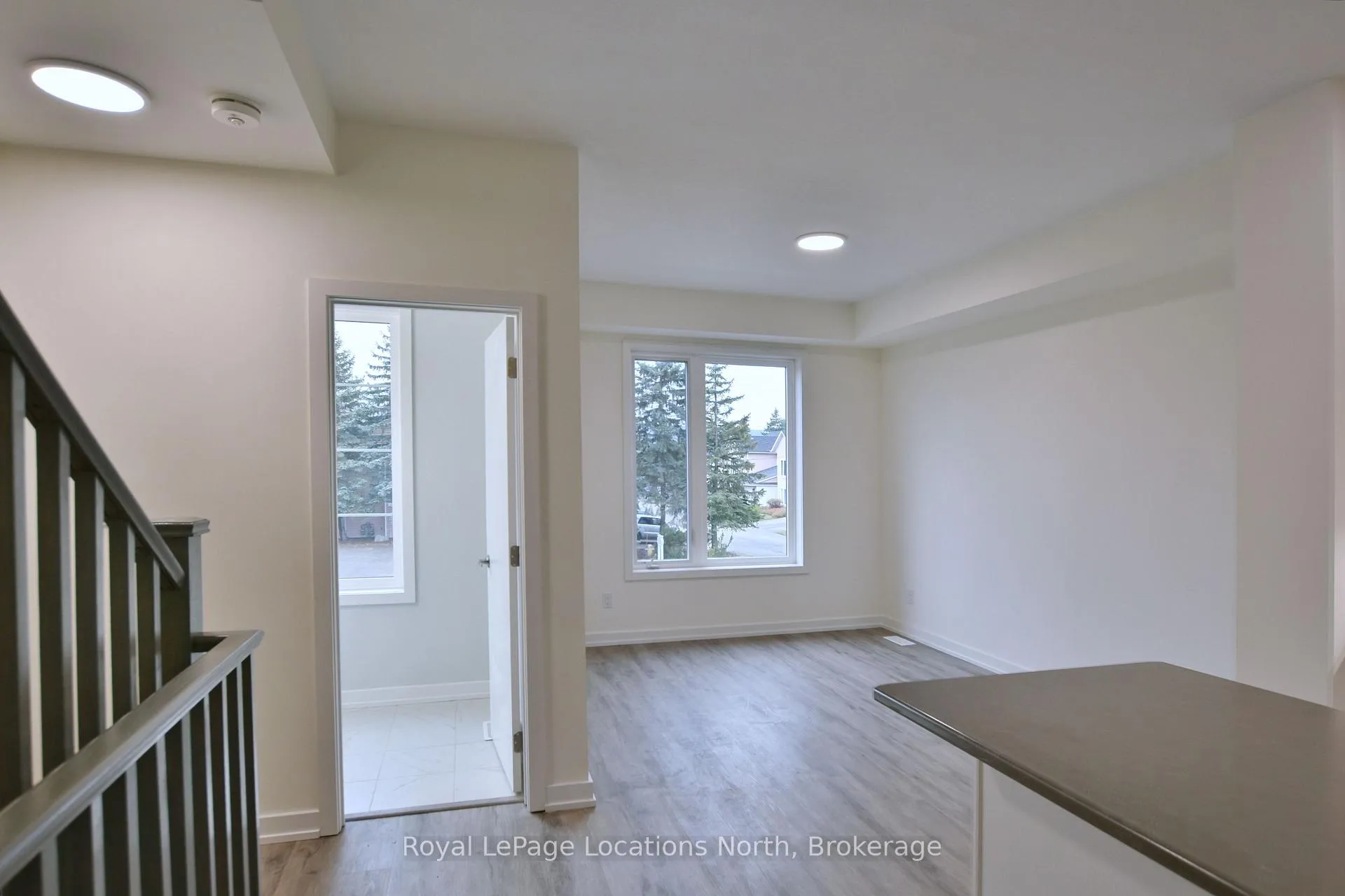 Photo 12 of Unit 5, 35 Dawson Drive, Collingwood — HOMEH