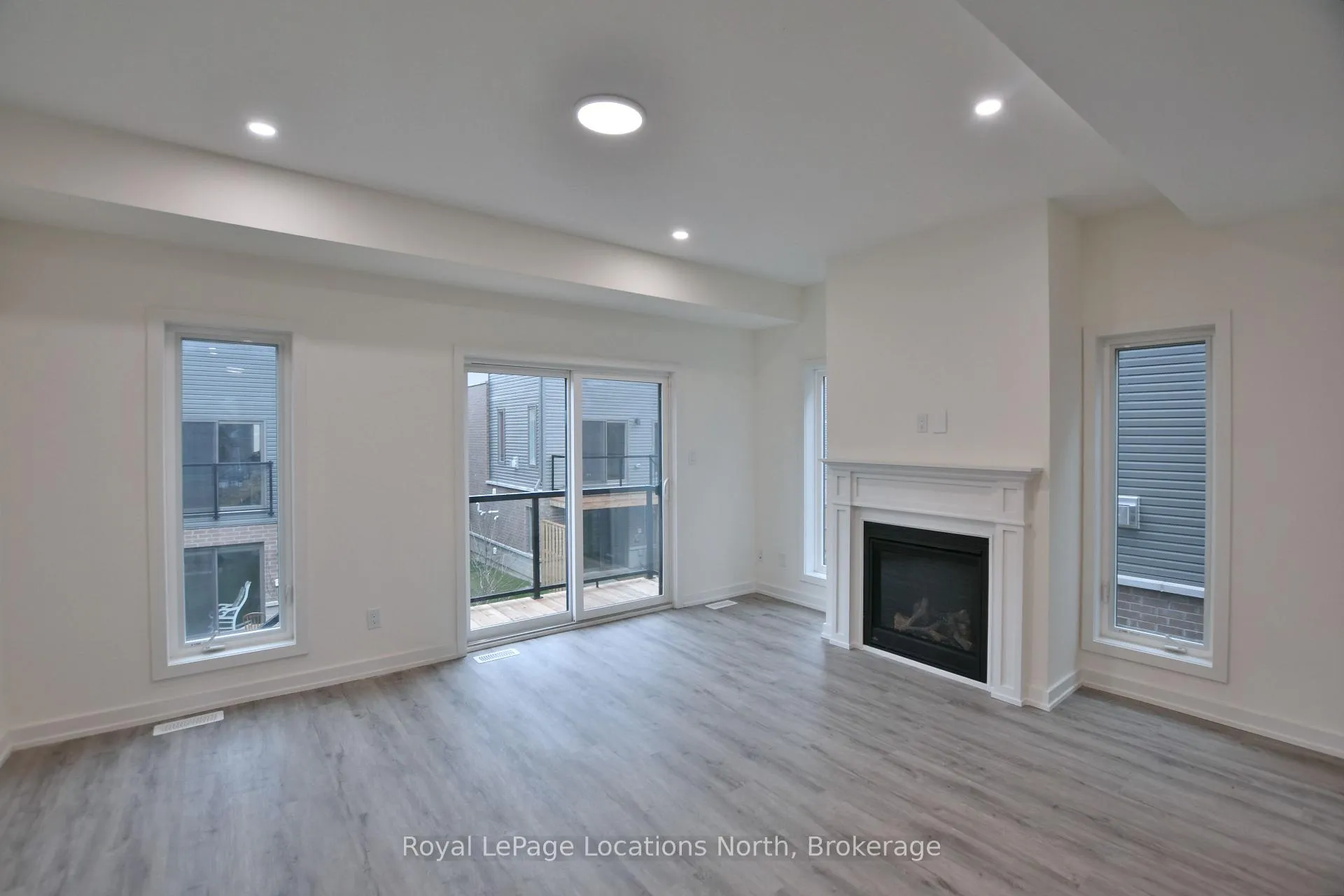 Photo 14 of Unit 5, 35 Dawson Drive, Collingwood — HOMEH