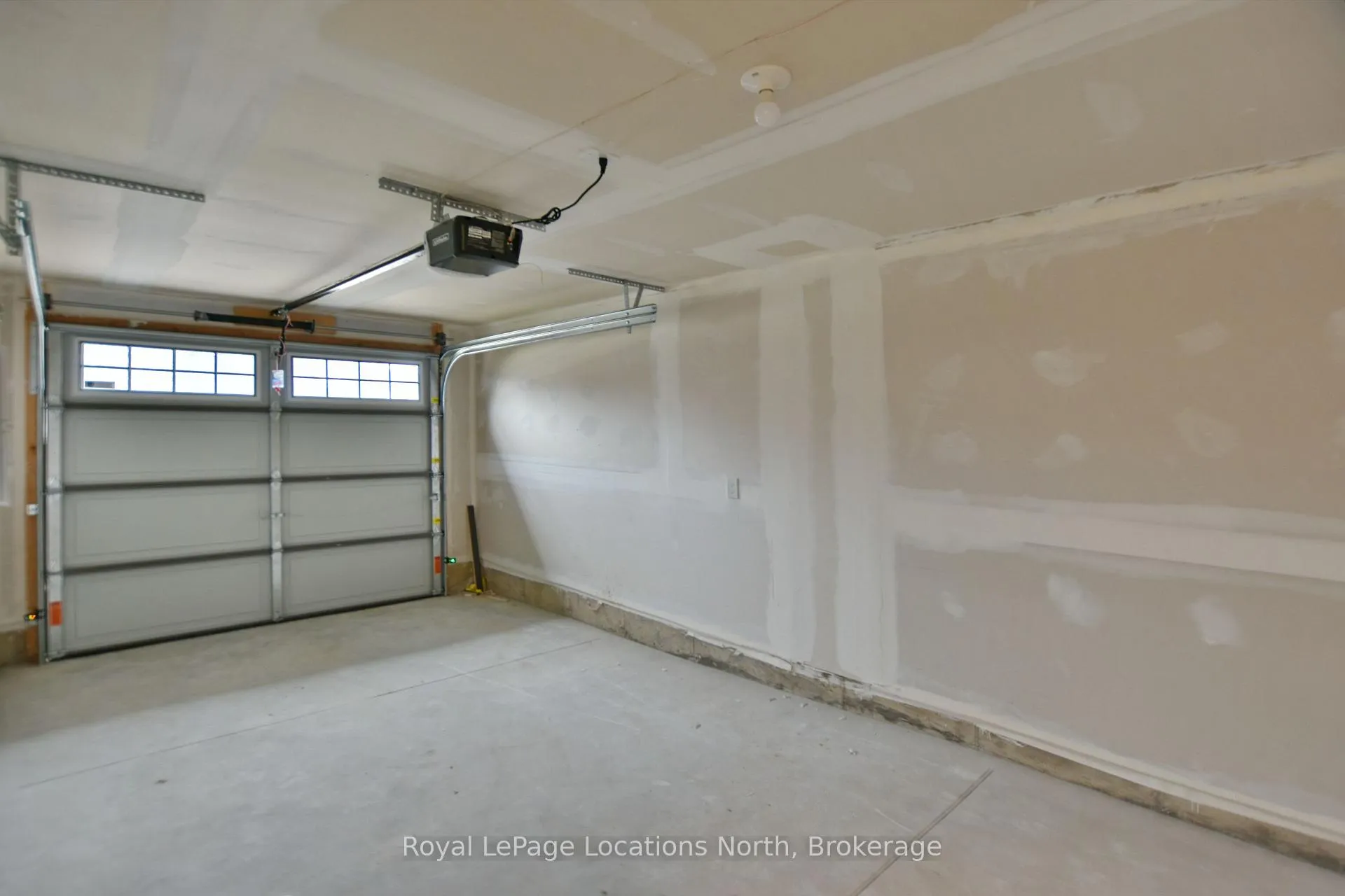 Photo 20 of Unit 5, 35 Dawson Drive, Collingwood — HOMEH