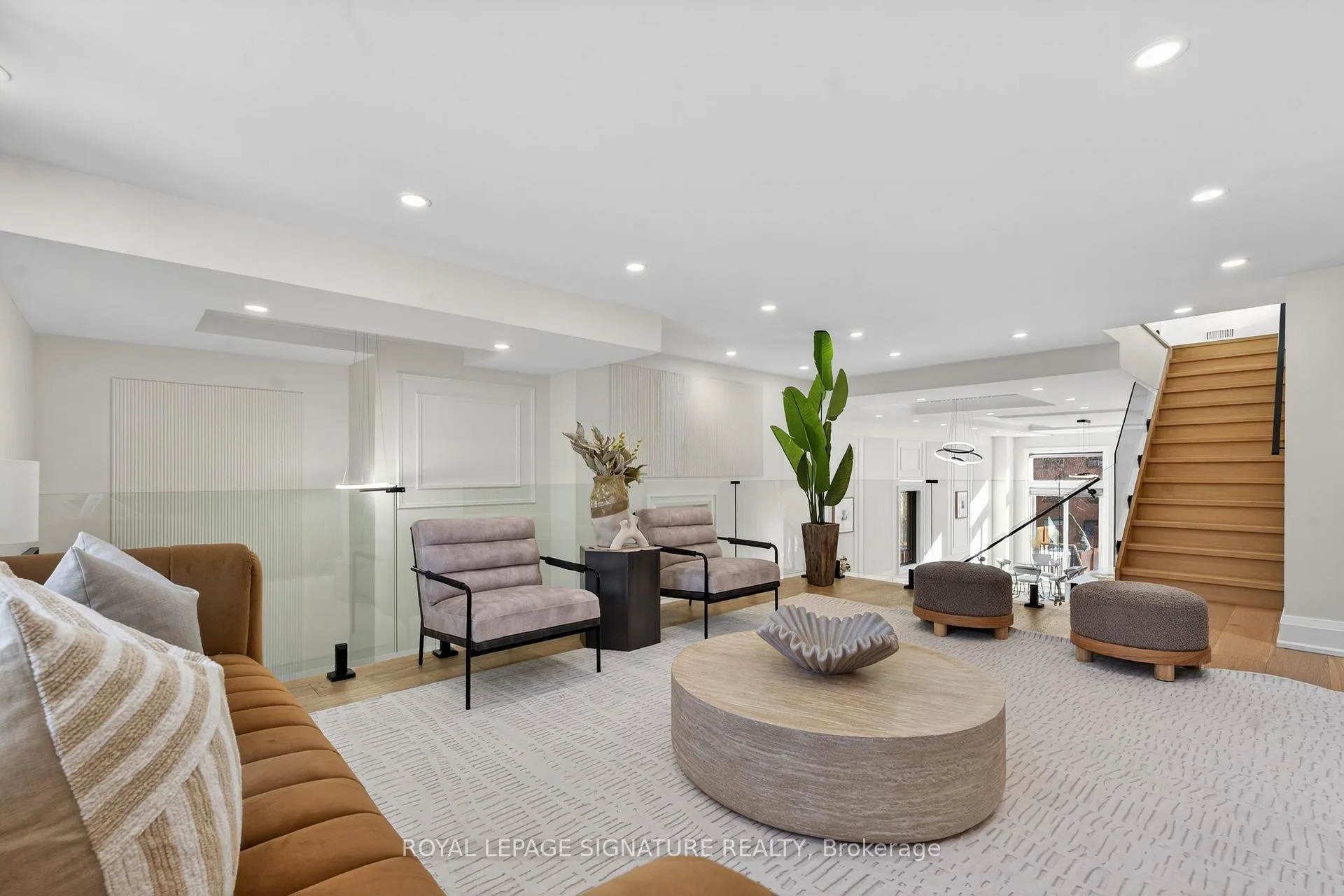 Photo 6 of 245 Ferris Road, Toronto, O'Connor-Parkview — HOMEH