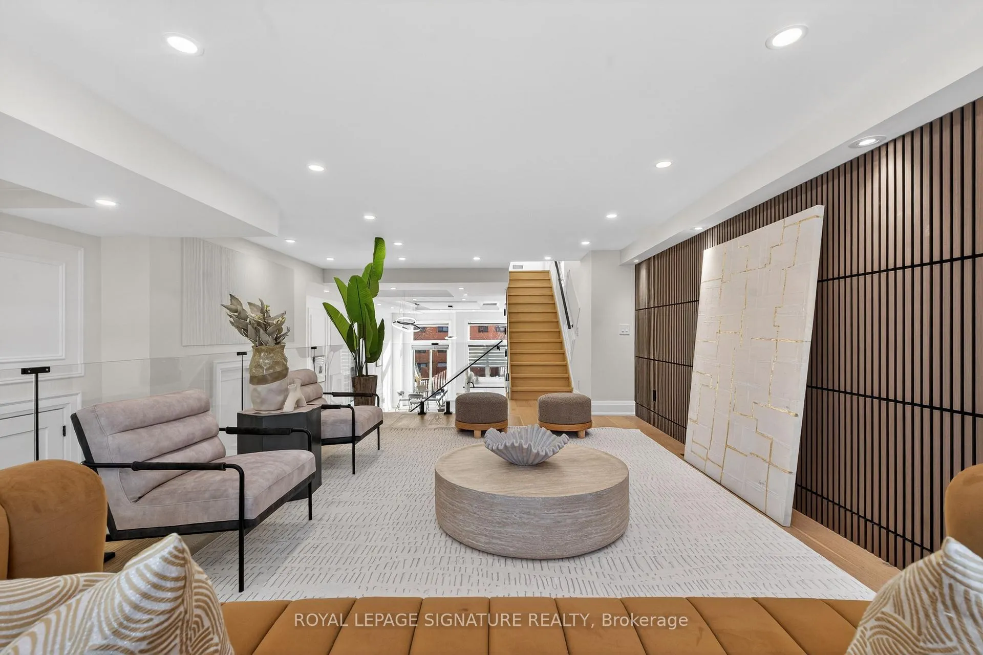 Photo 7 of 245 Ferris Road, Toronto, O'Connor-Parkview — HOMEH