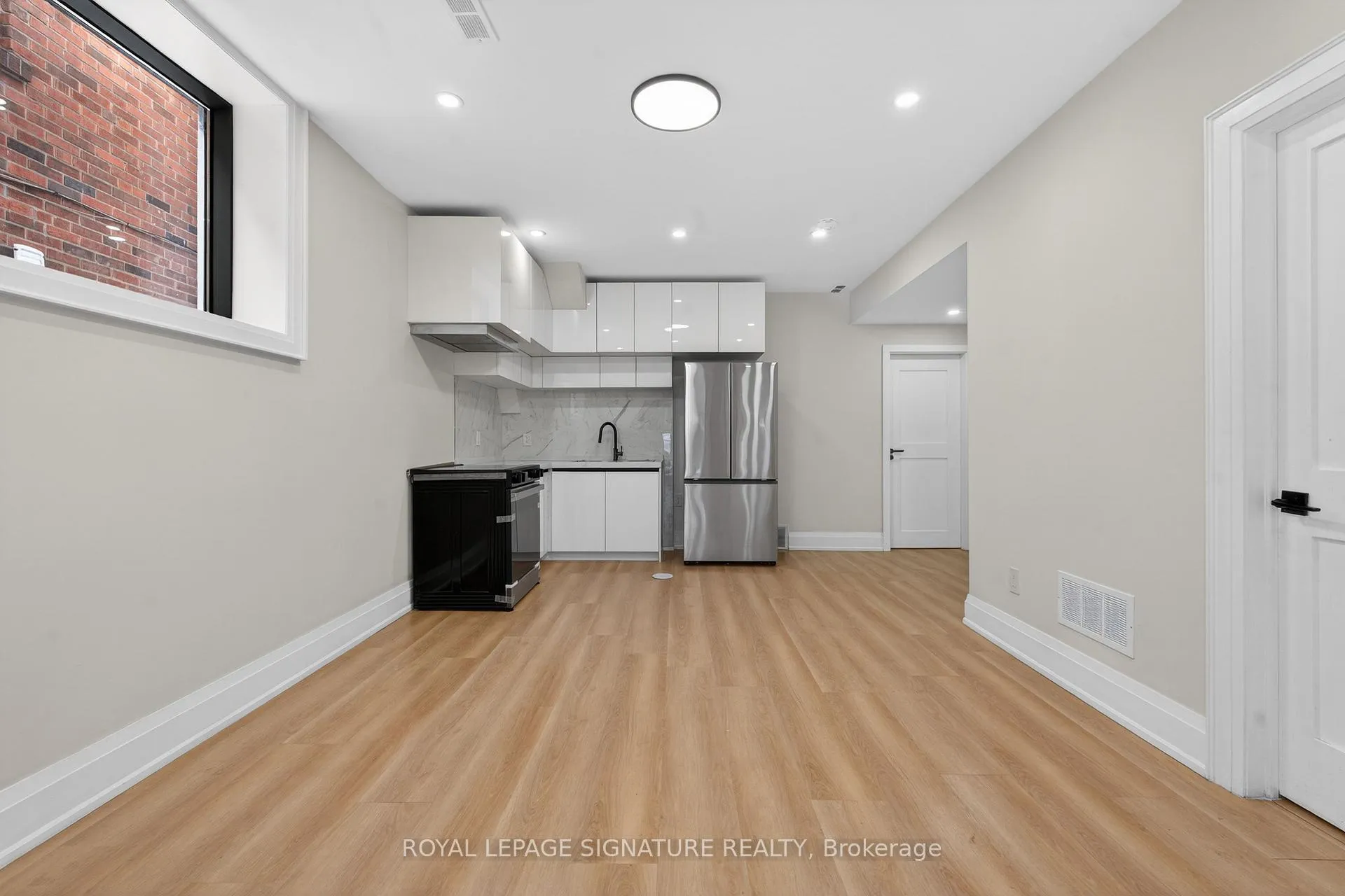 Photo 36 of 245 Ferris Road, Toronto, O'Connor-Parkview — HOMEH