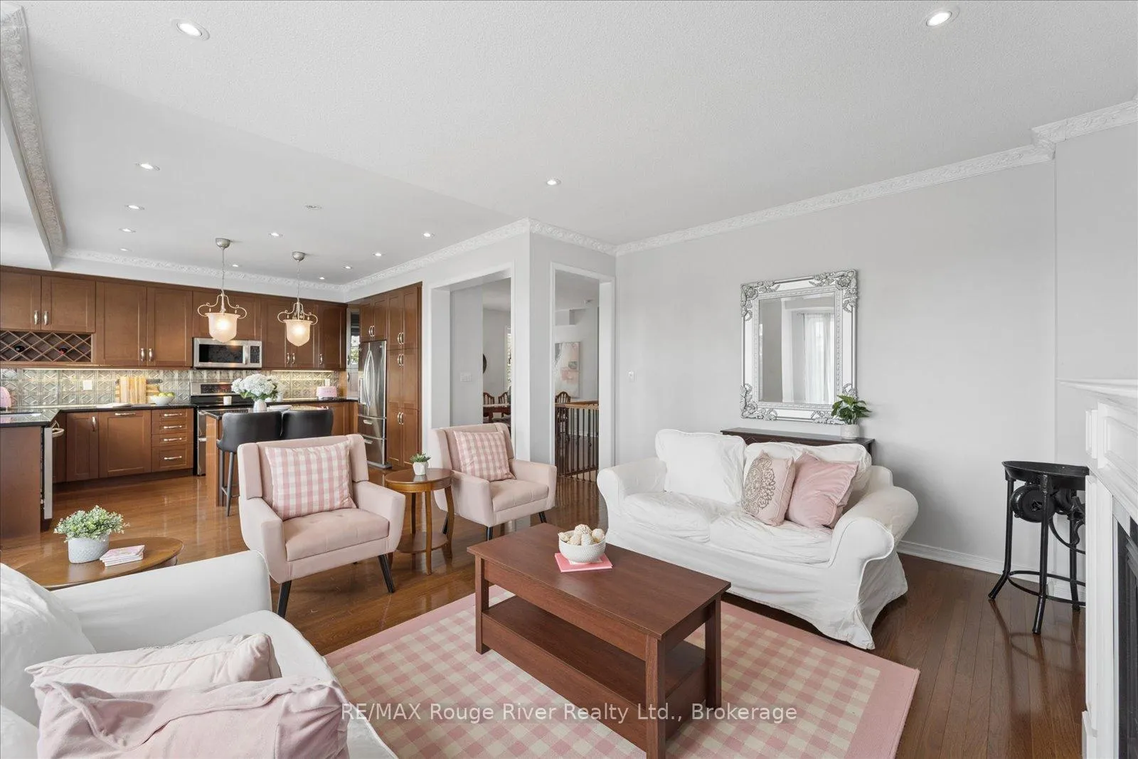 Photo 8 of 55 Alldread Crescent, Clarington, Newcastle — HOMEH