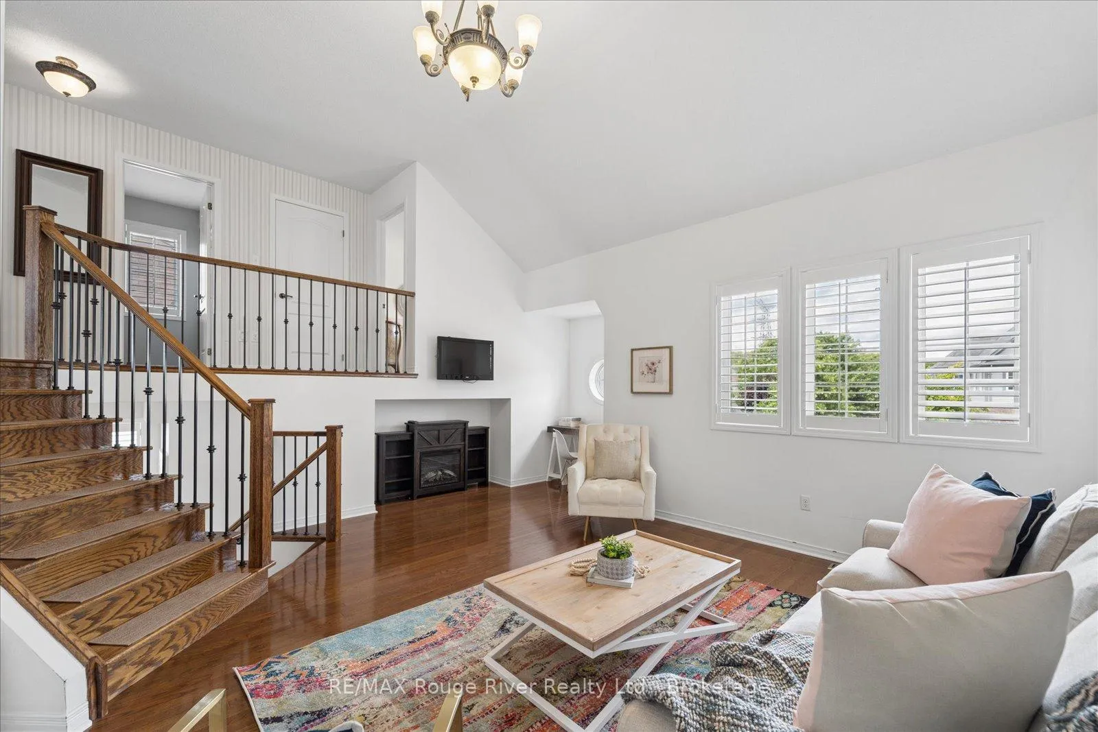 Photo 13 of 55 Alldread Crescent, Clarington, Newcastle — HOMEH