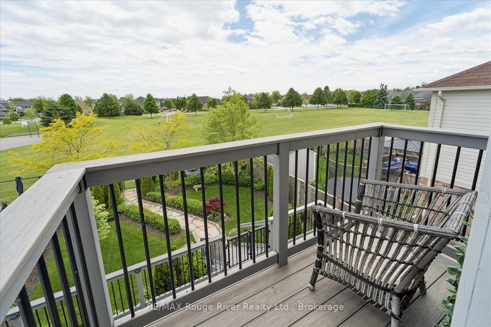 Photo 16 of 55 Alldread Crescent, Clarington, Newcastle — HOMEH