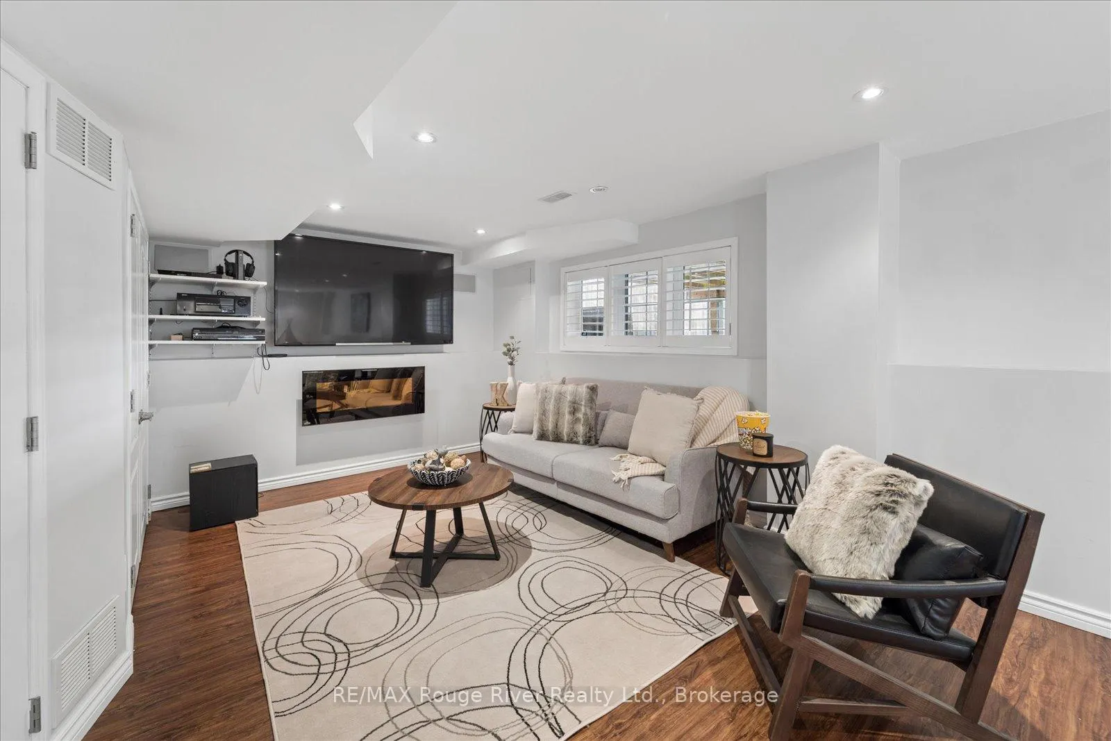 Photo 23 of 55 Alldread Crescent, Clarington, Newcastle — HOMEH
