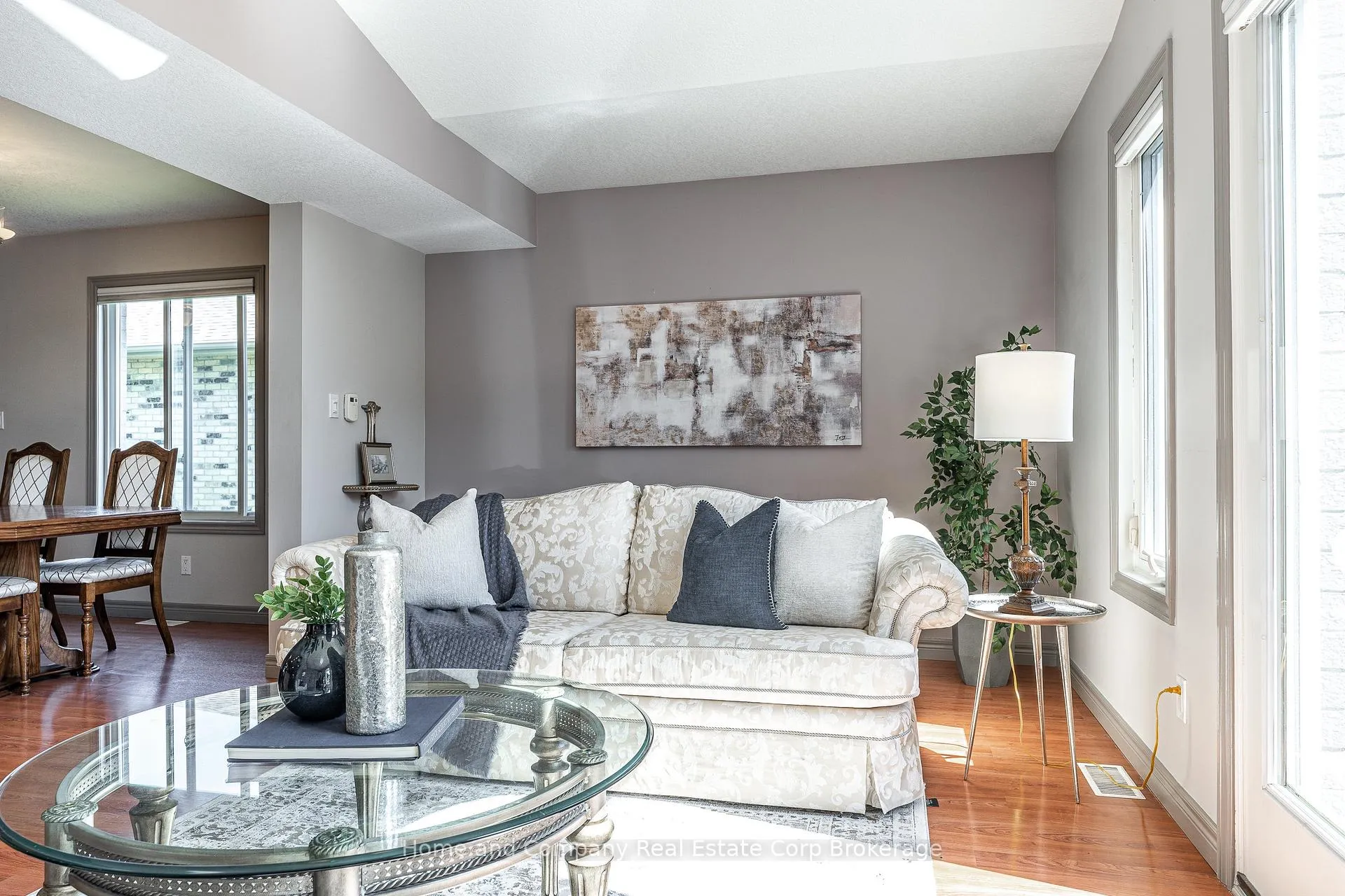 Photo 17 of 43 Gregory Crescent, Stratford — HOMEH