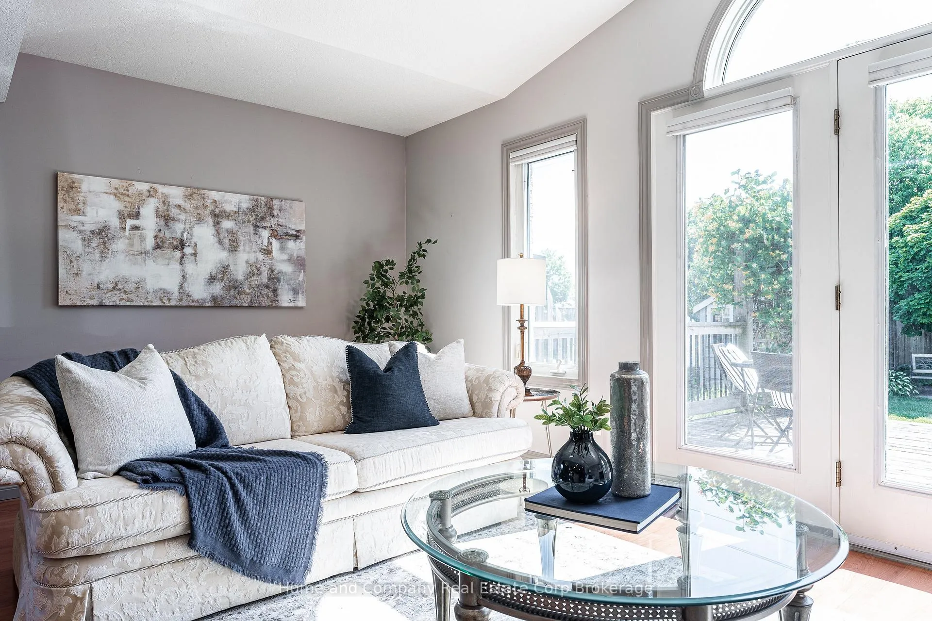 Photo 18 of 43 Gregory Crescent, Stratford — HOMEH