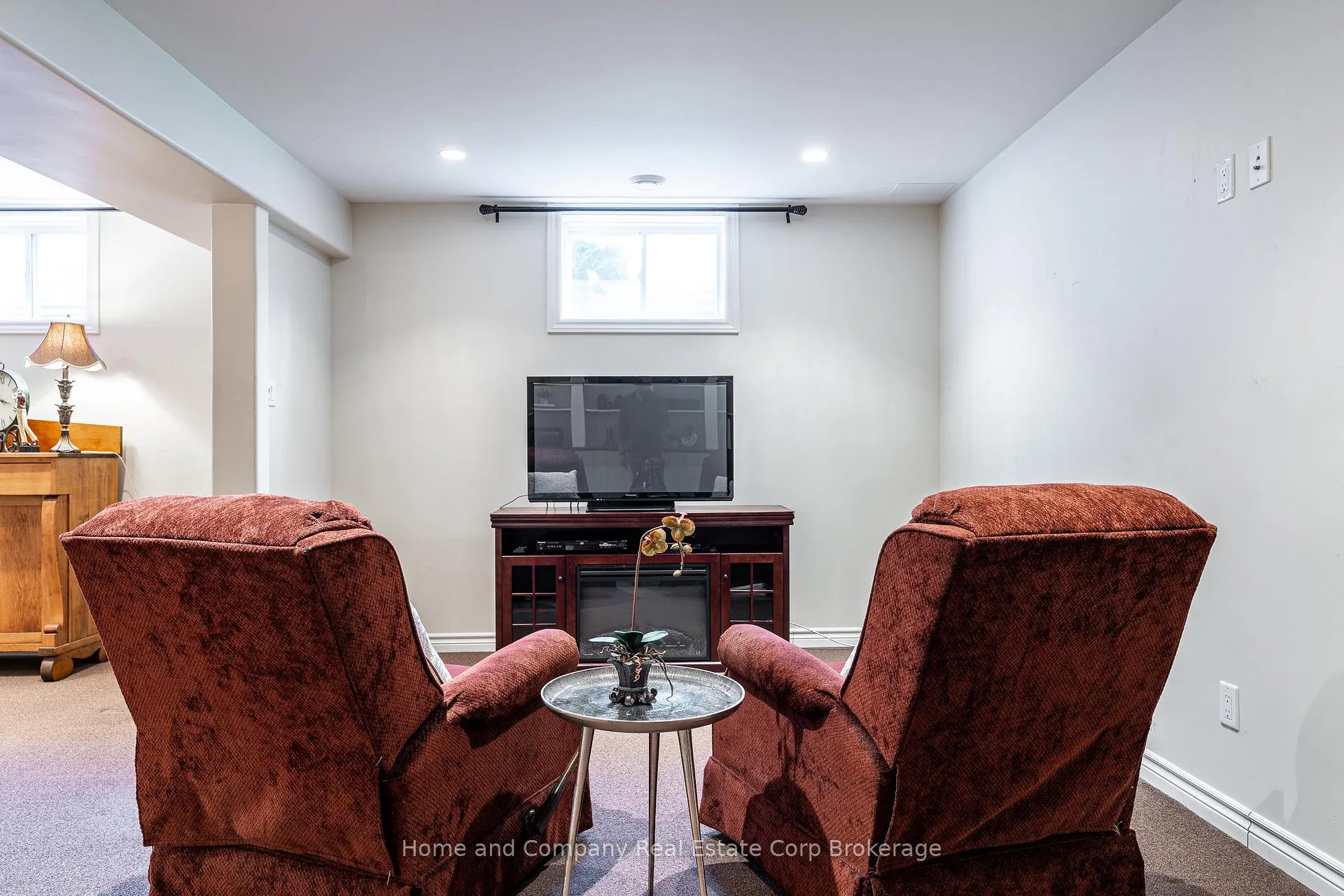 Photo 37 of 43 Gregory Crescent, Stratford — HOMEH