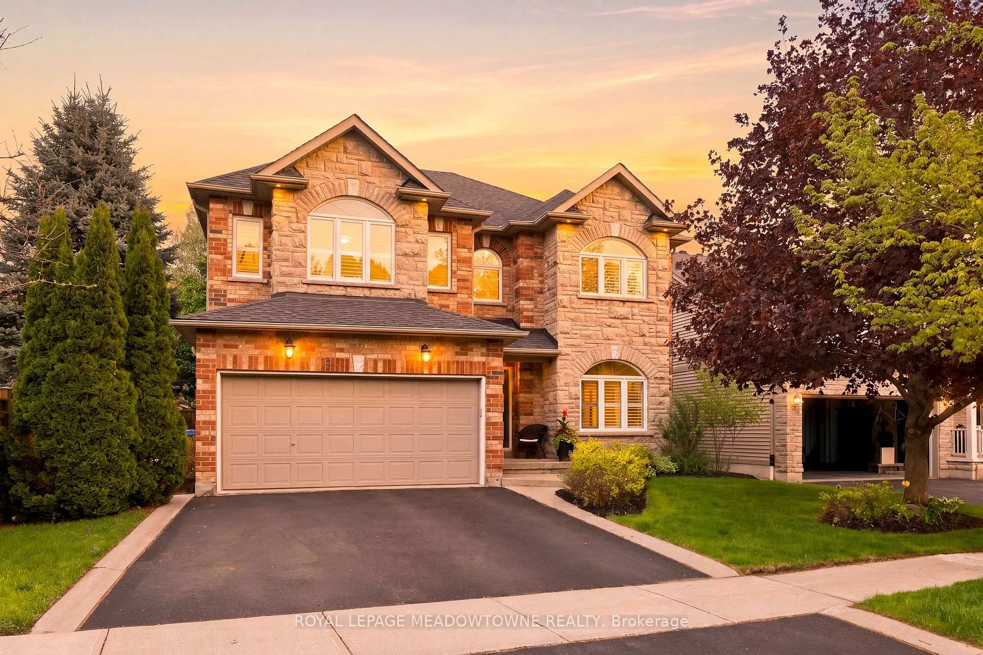 Photo 2 of 5 Filton Road, Caledon, Caledon East — HOMEH