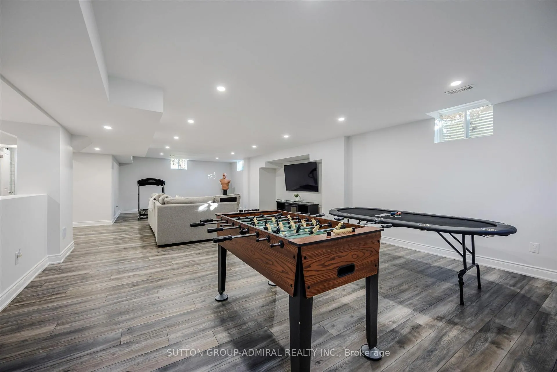 Photo 82 of 22 James Bowman Court, King, Nobleton — HOMEH