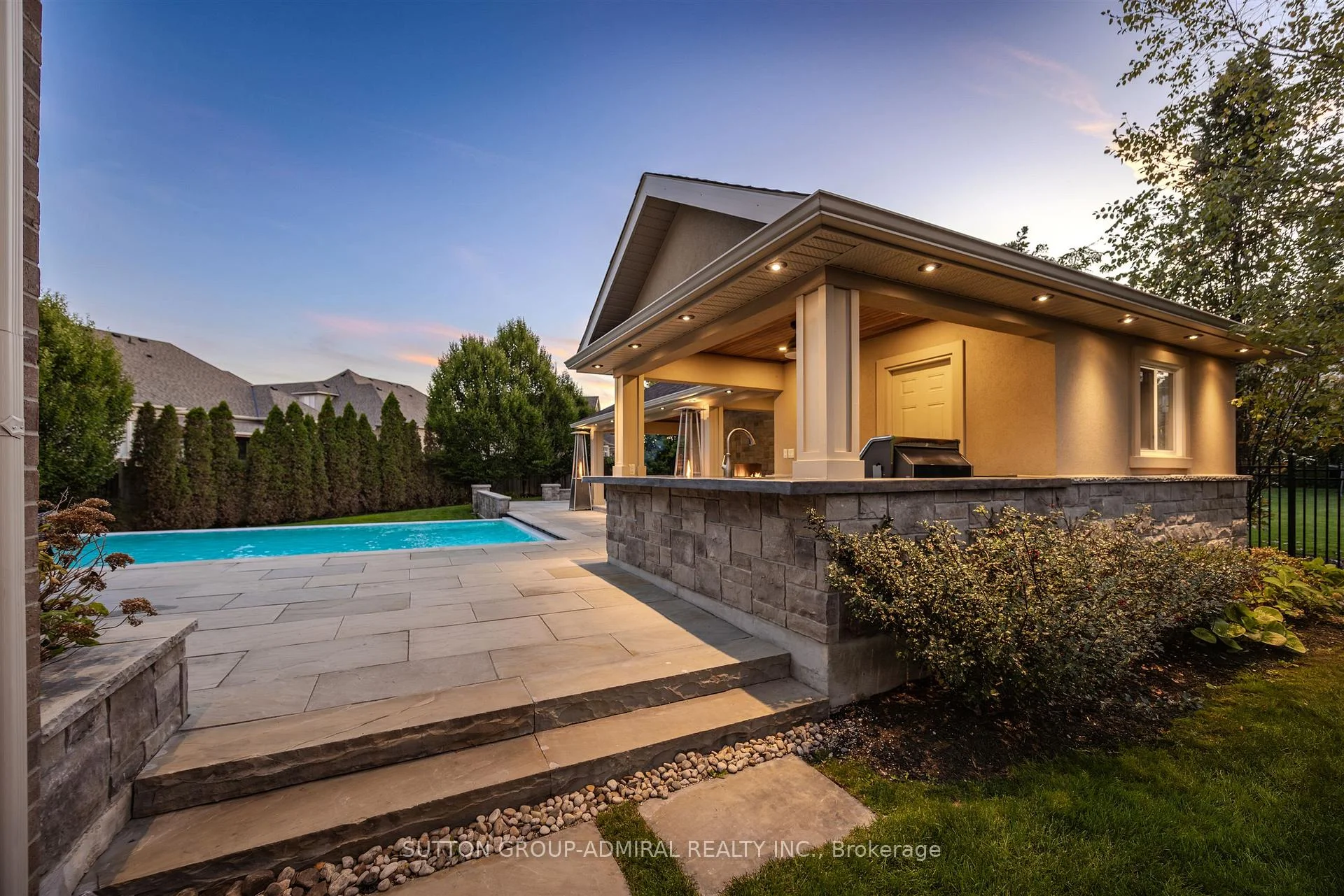 Photo 8 of 22 James Bowman Court, King, Nobleton — HOMEH