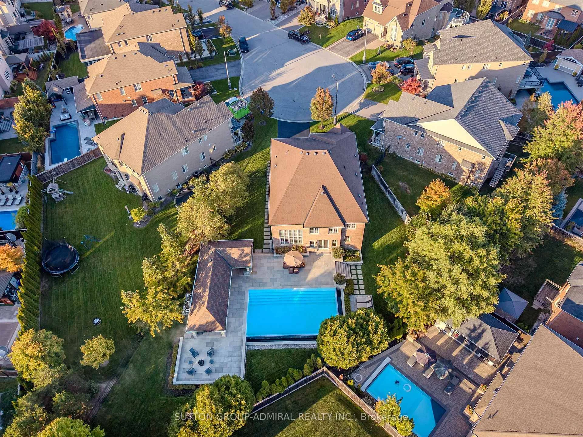 Photo 12 of 22 James Bowman Court, King, Nobleton — HOMEH